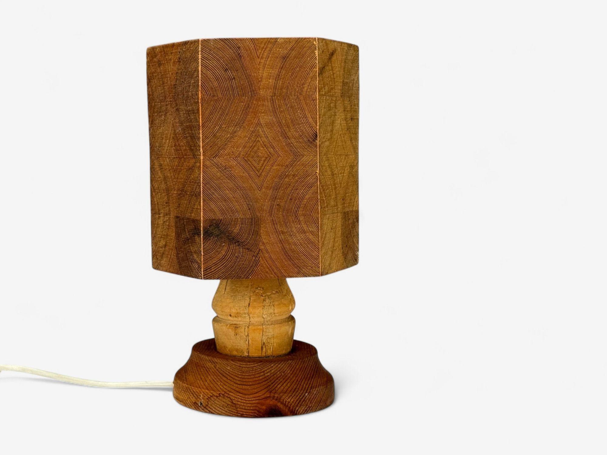Lámpara de mesa moderna sueca, pino, Suecia, años 70 finales del siglo XX en venta
