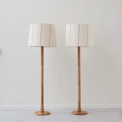 Lampadaires modernes suédois en bois de pin par Solbackens Svarveri, Suède, années 1980