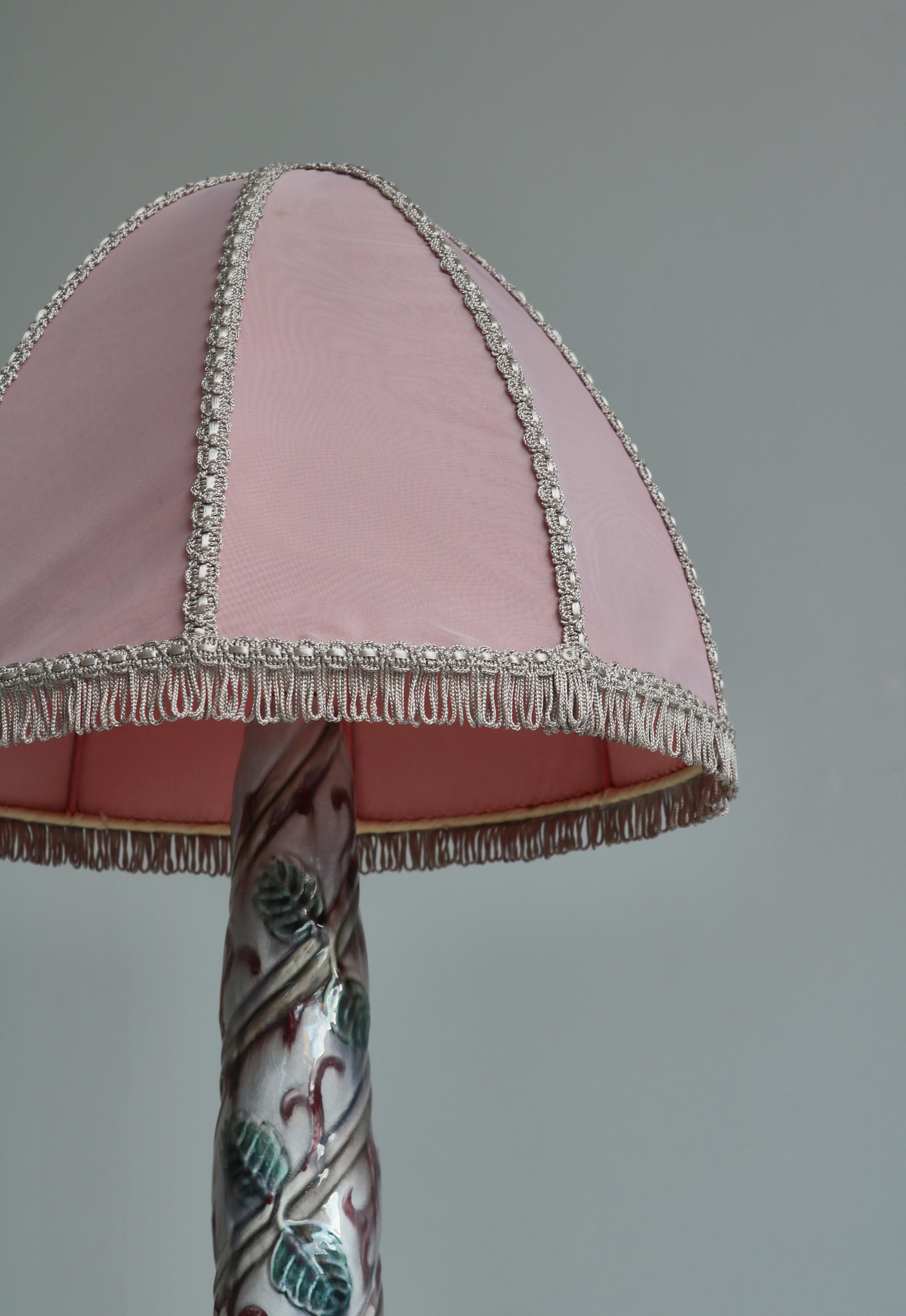 Early 20th Century Swedish Grace Pink Porcelain Table Lamp w. Foliage Decor, Louise Adelborg, 1920s For Sale
