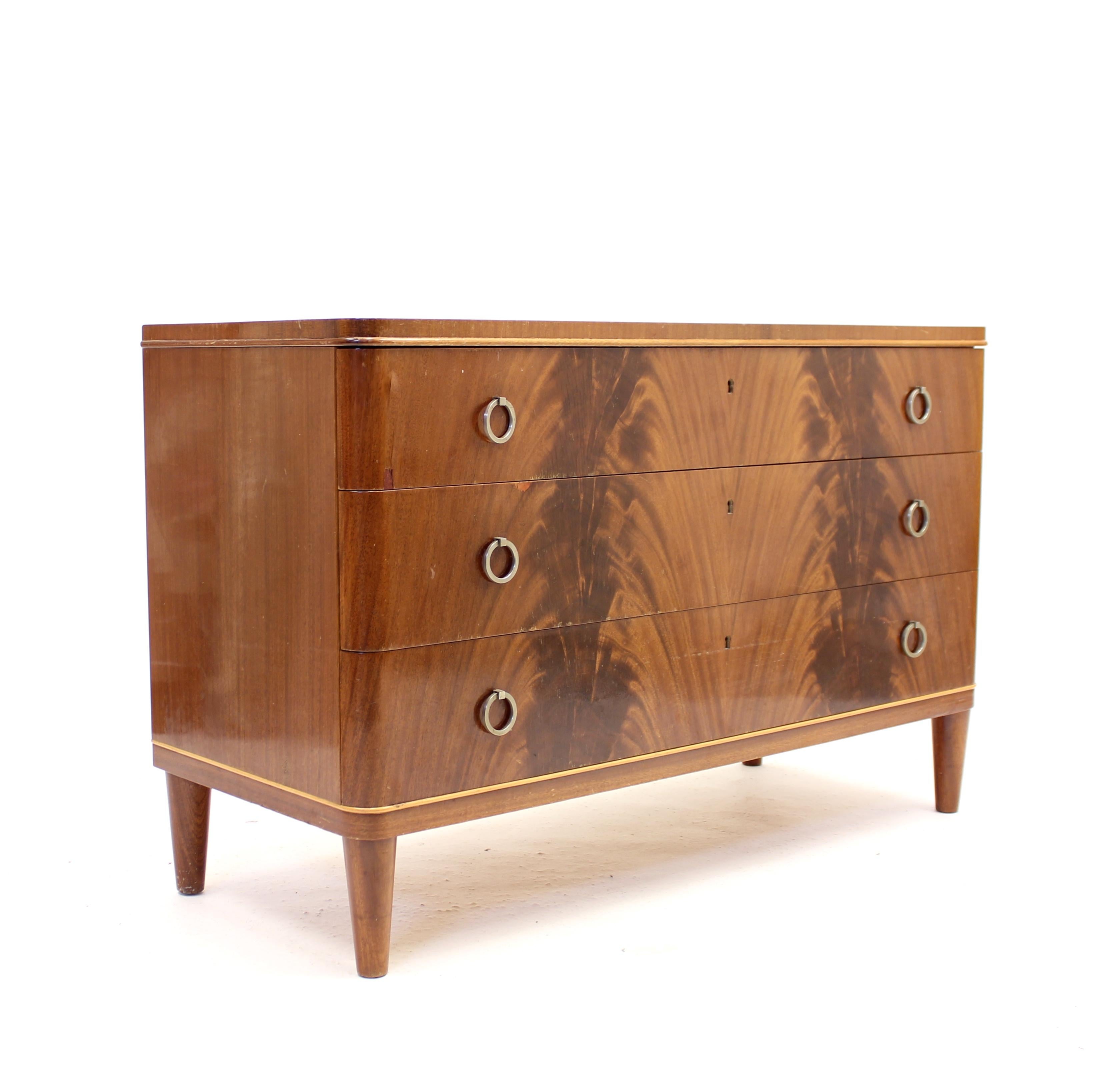 Scandinavian Modern Swedish Modern Pyramid Mahogany Chest of Drawers, ca 1940s For Sale