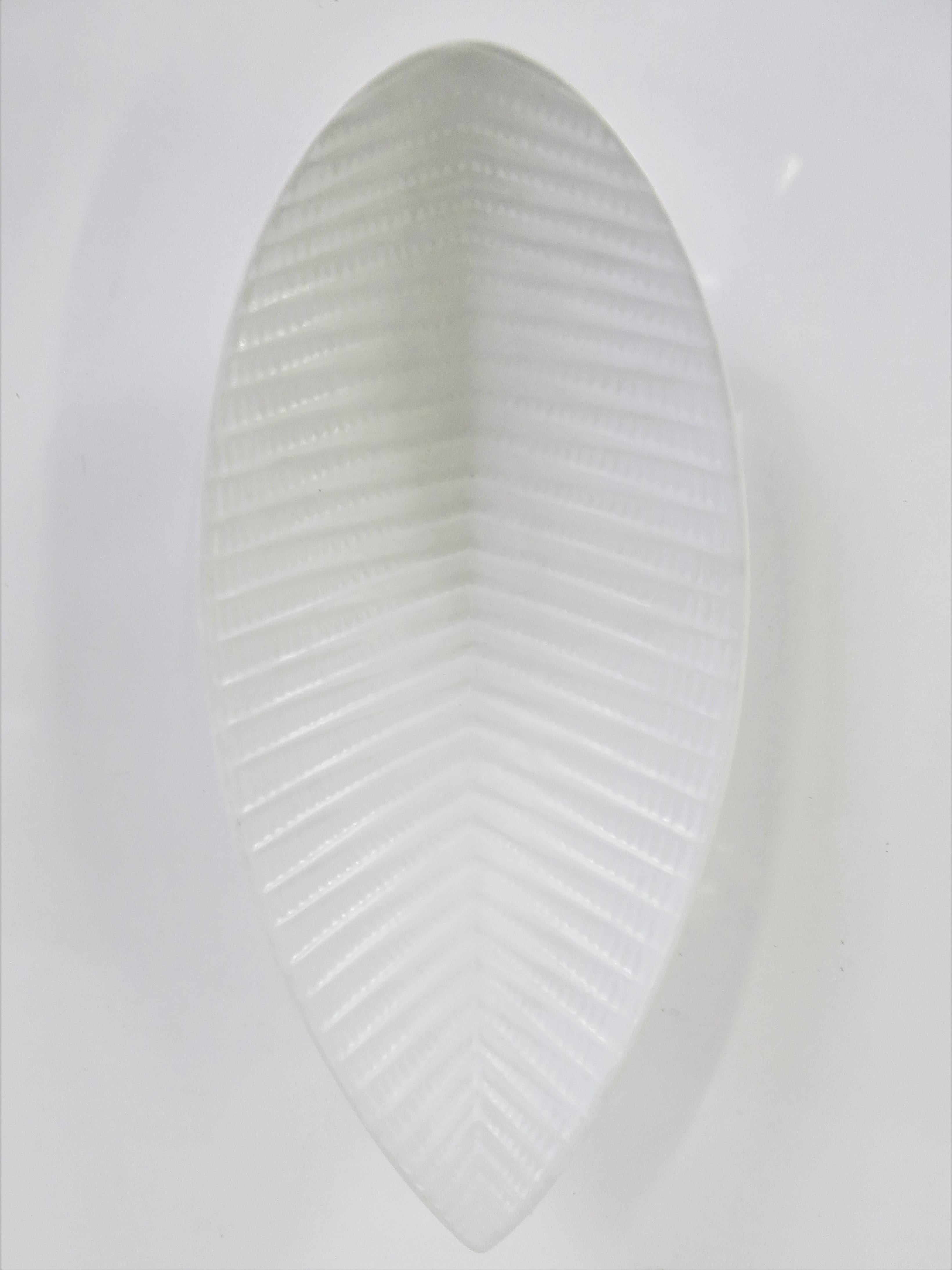 Swedish Modern Reptile Satin White Ceramic Bowl Stig Lindberg Gustavsberg 1950s For Sale 4