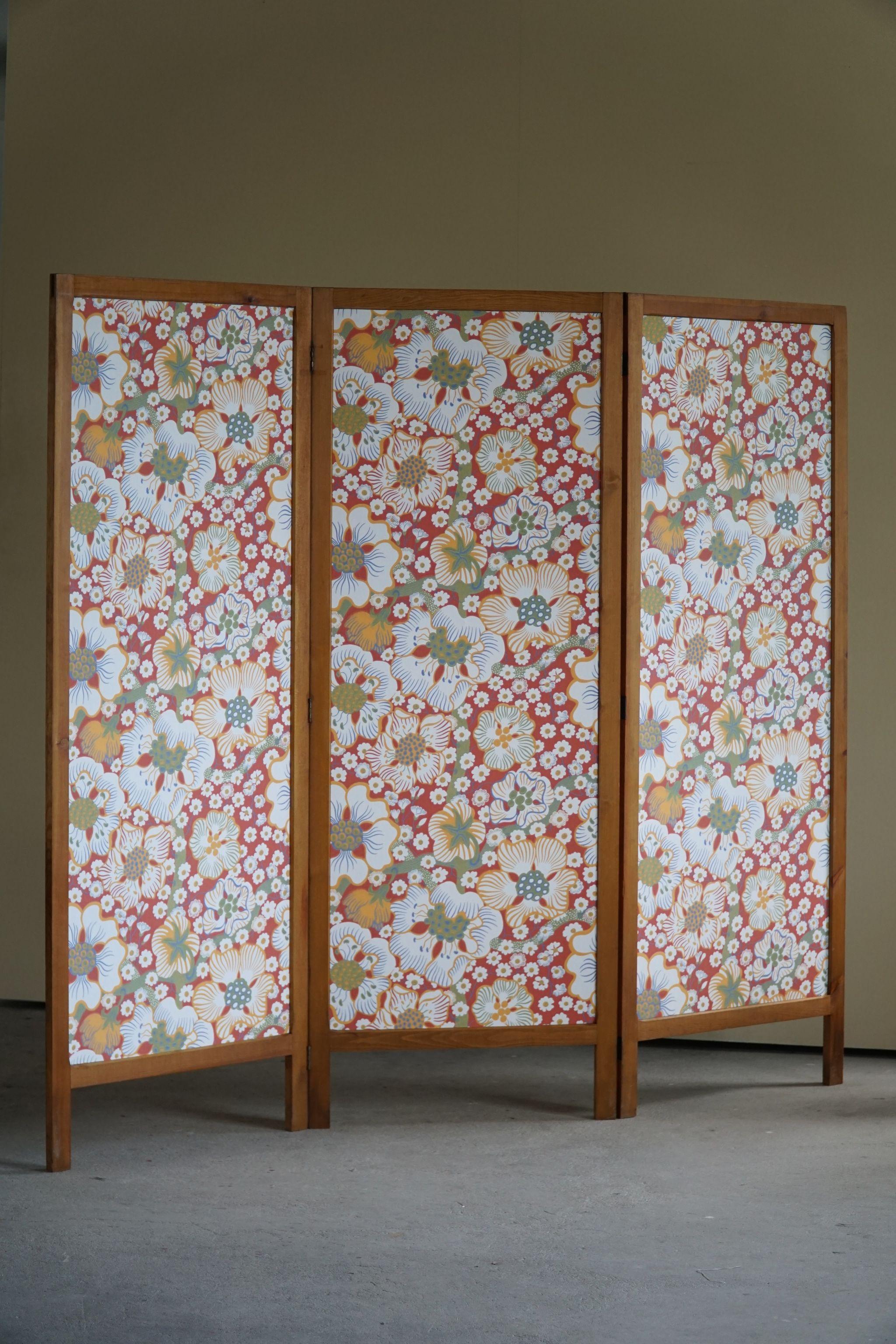 Swedish Modern Room Divider in Pine, Upholstered in Svenskt Tenn, Made in 1960s 5