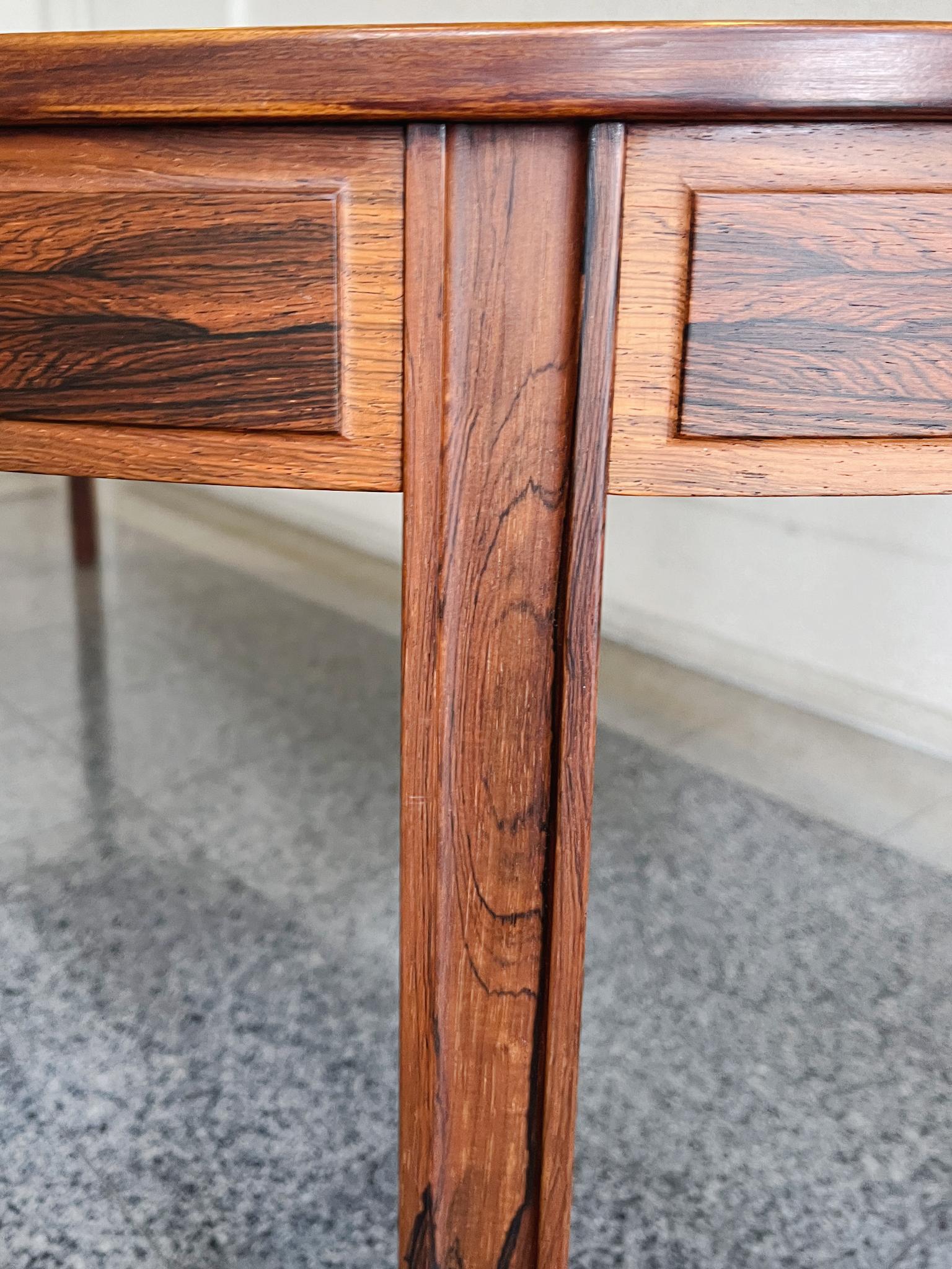 Swedish Modern Rosewood Extendable Dining Table by Bertil Fridhagen 4