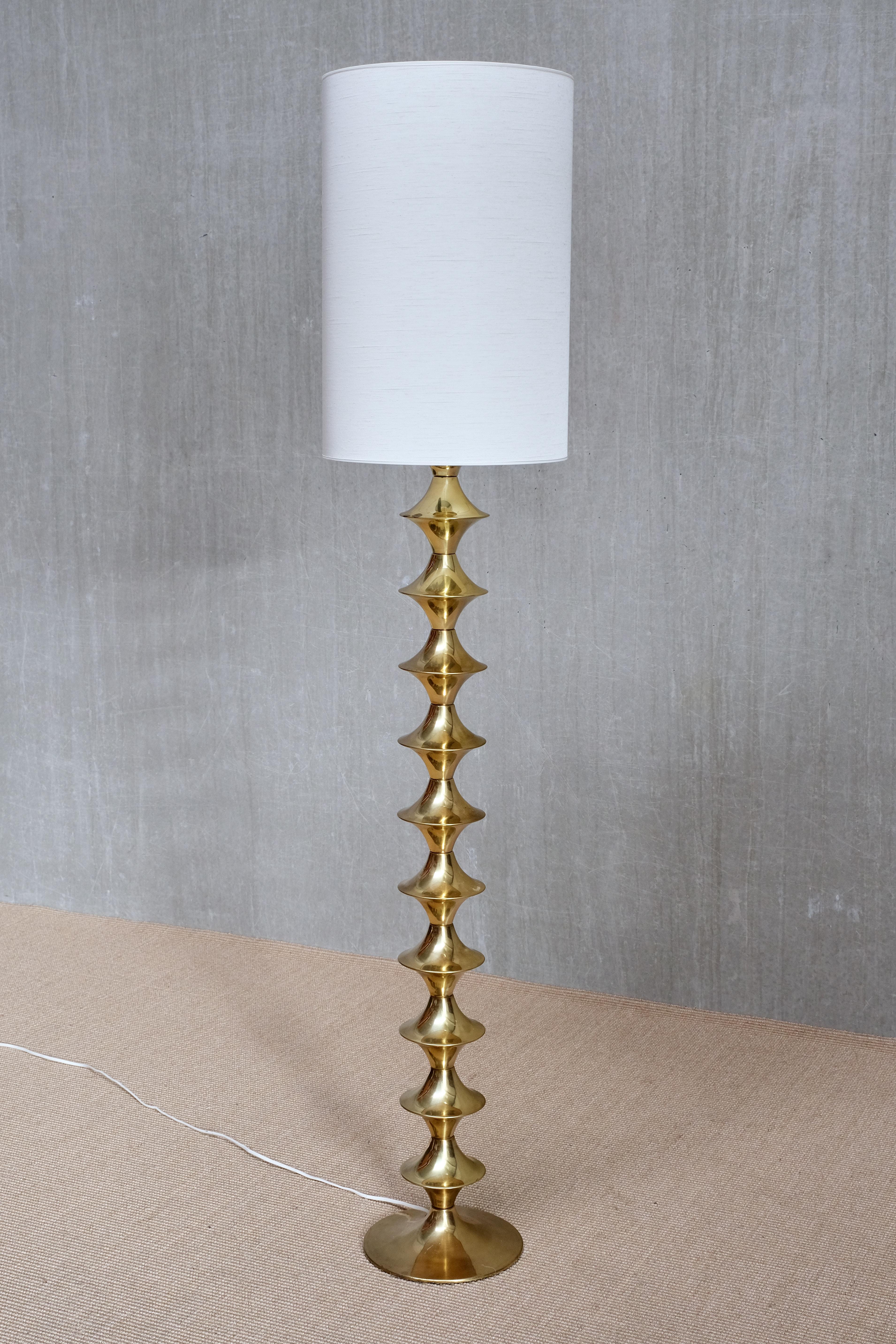 Swedish Modern Sculptural Brass Floor Lamp by Elit AB, 1960s For Sale 3