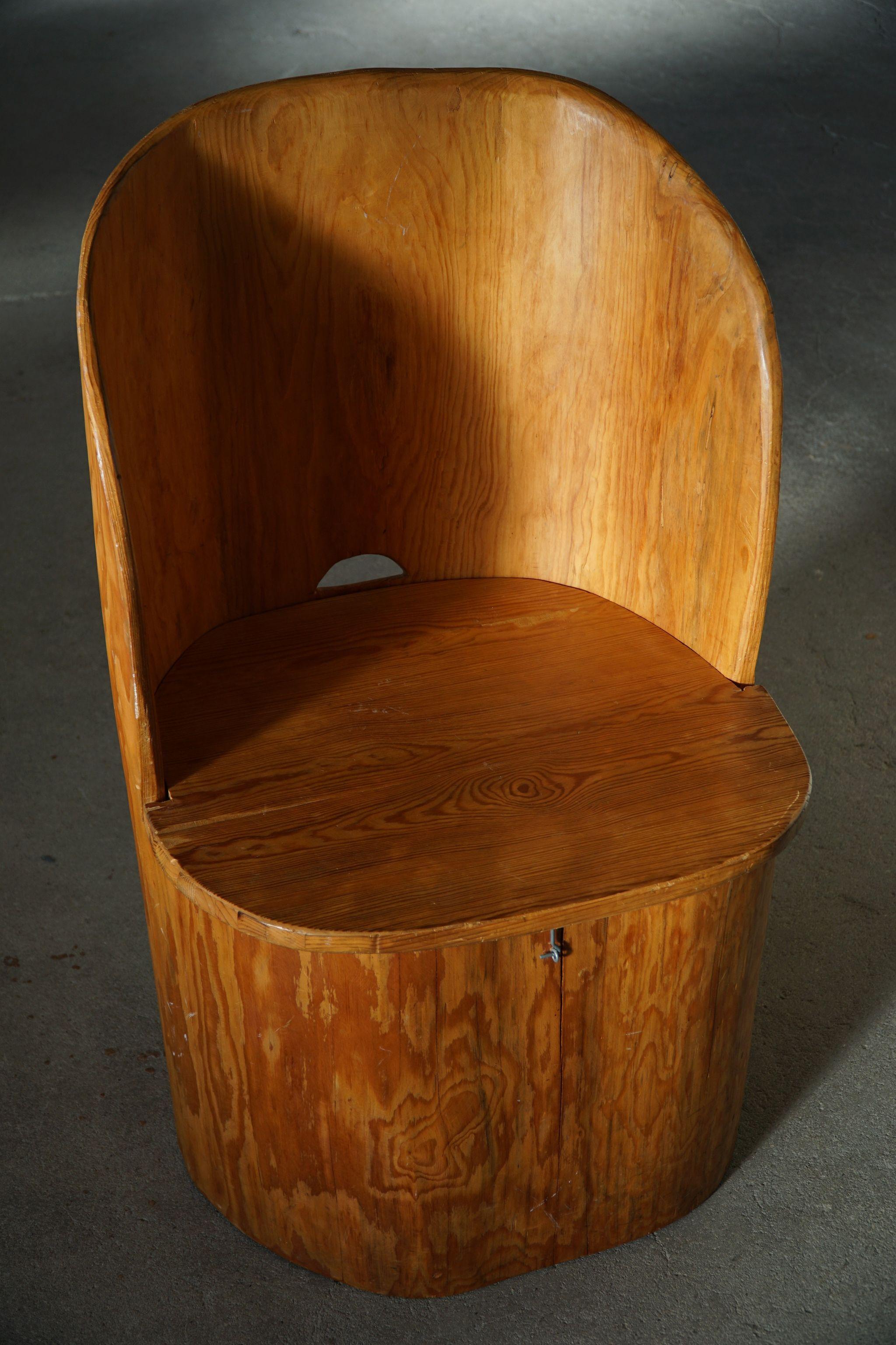 Swedish Modern Sculptural Hand Carved Brutalist Stump Chair in Solid Pine, 1977 10