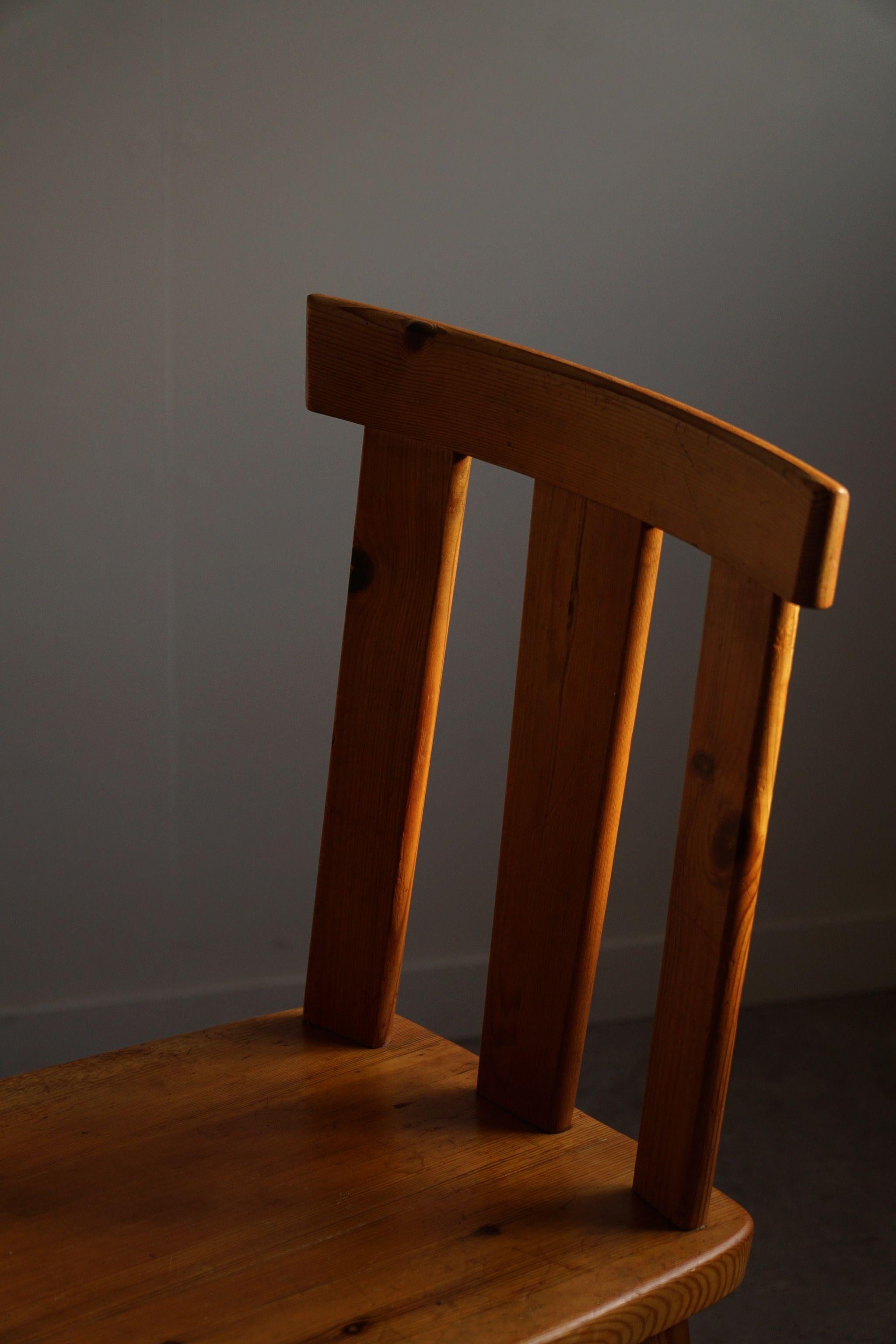 Swedish Modern, Set of 4 Chairs in Solid Pine, Axel Einar Hjorth Style, 1950s For Sale 8