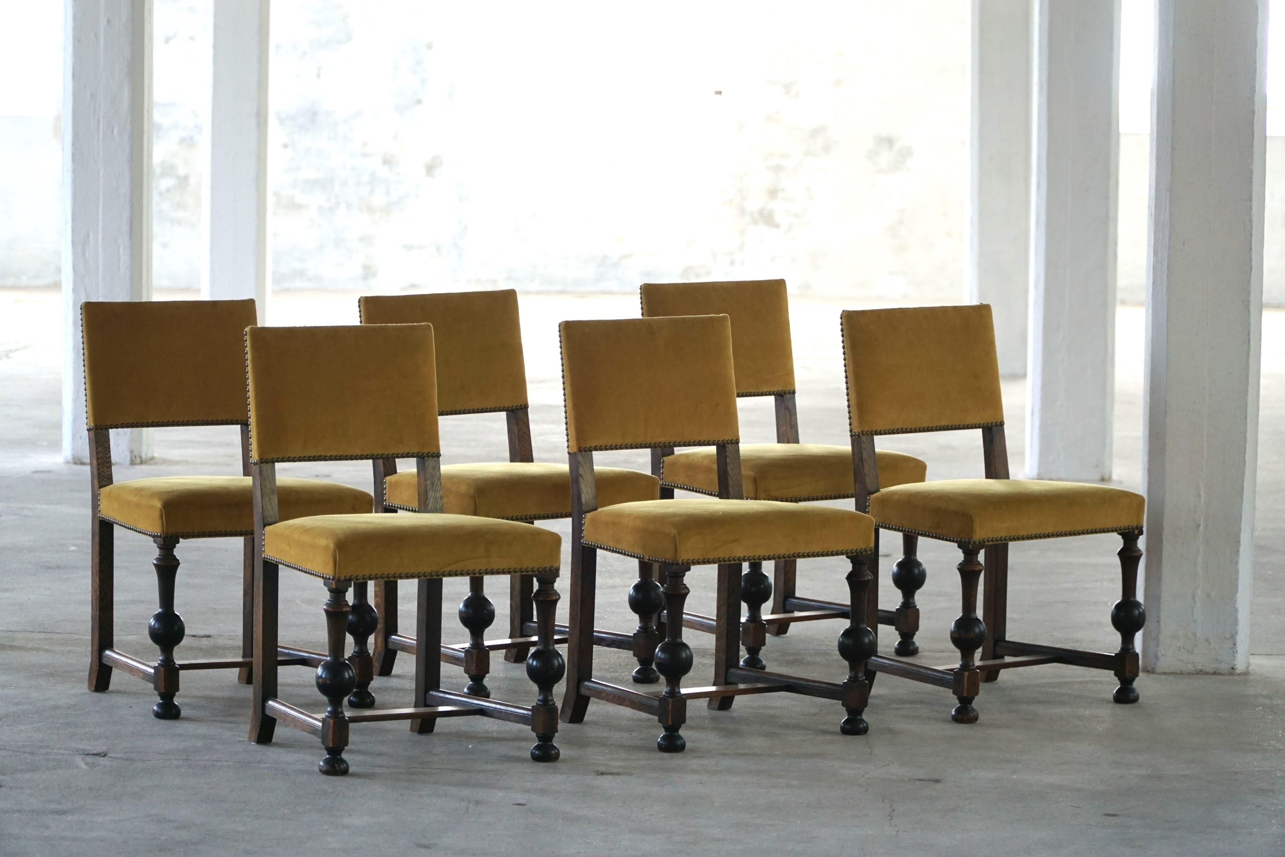 Modernité suédoise, ensemble de 6 chaises en velours doré par Otto Schulz pour BOET, années 1940 en vente 1
