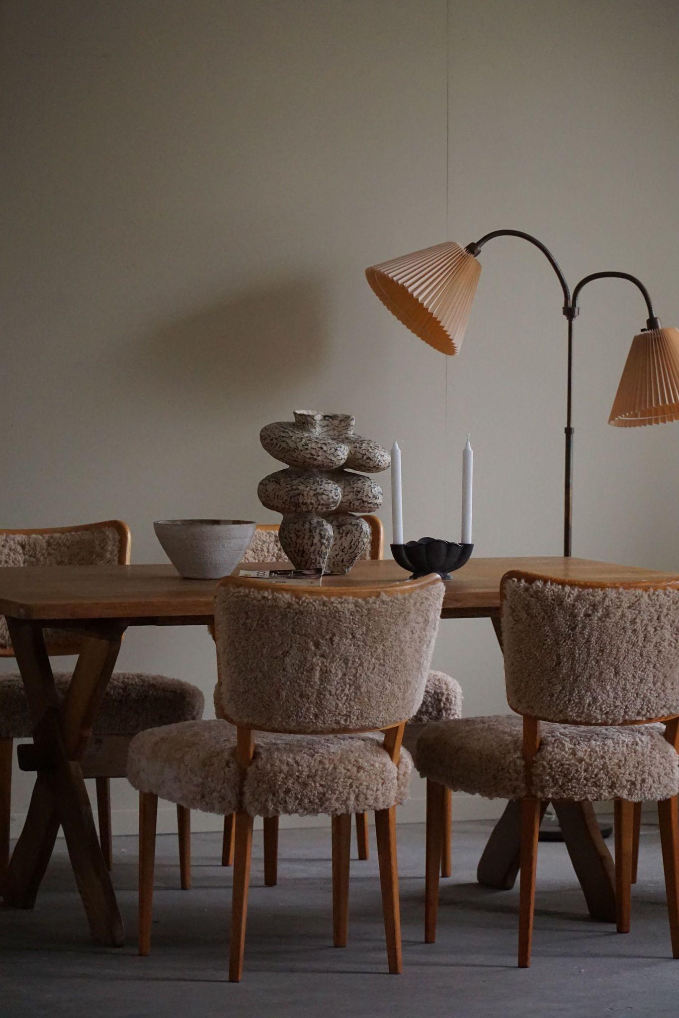 The Modernity, ensemble de 8 chaises de salle à manger, laine d'agneau et orme, AB Malmö Kåpe, années 1950 en vente 5