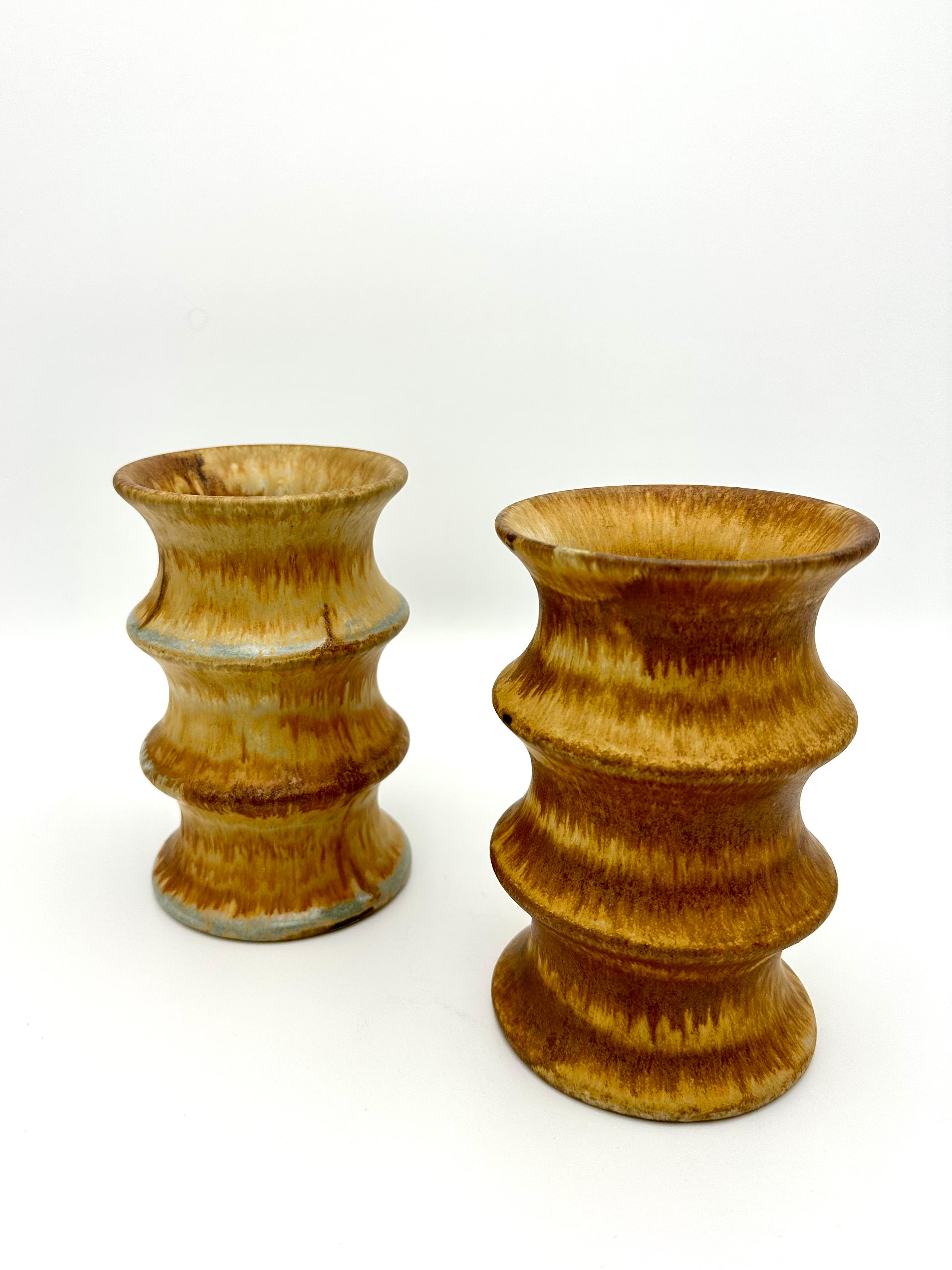 Ensemble de deux vases modernes suédois en céramique de Bruno Karlsson, Ego Stengods, 1970 3