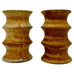 Ensemble de deux vases modernes suédois en céramique de Bruno Karlsson, Ego Stengods, 1970