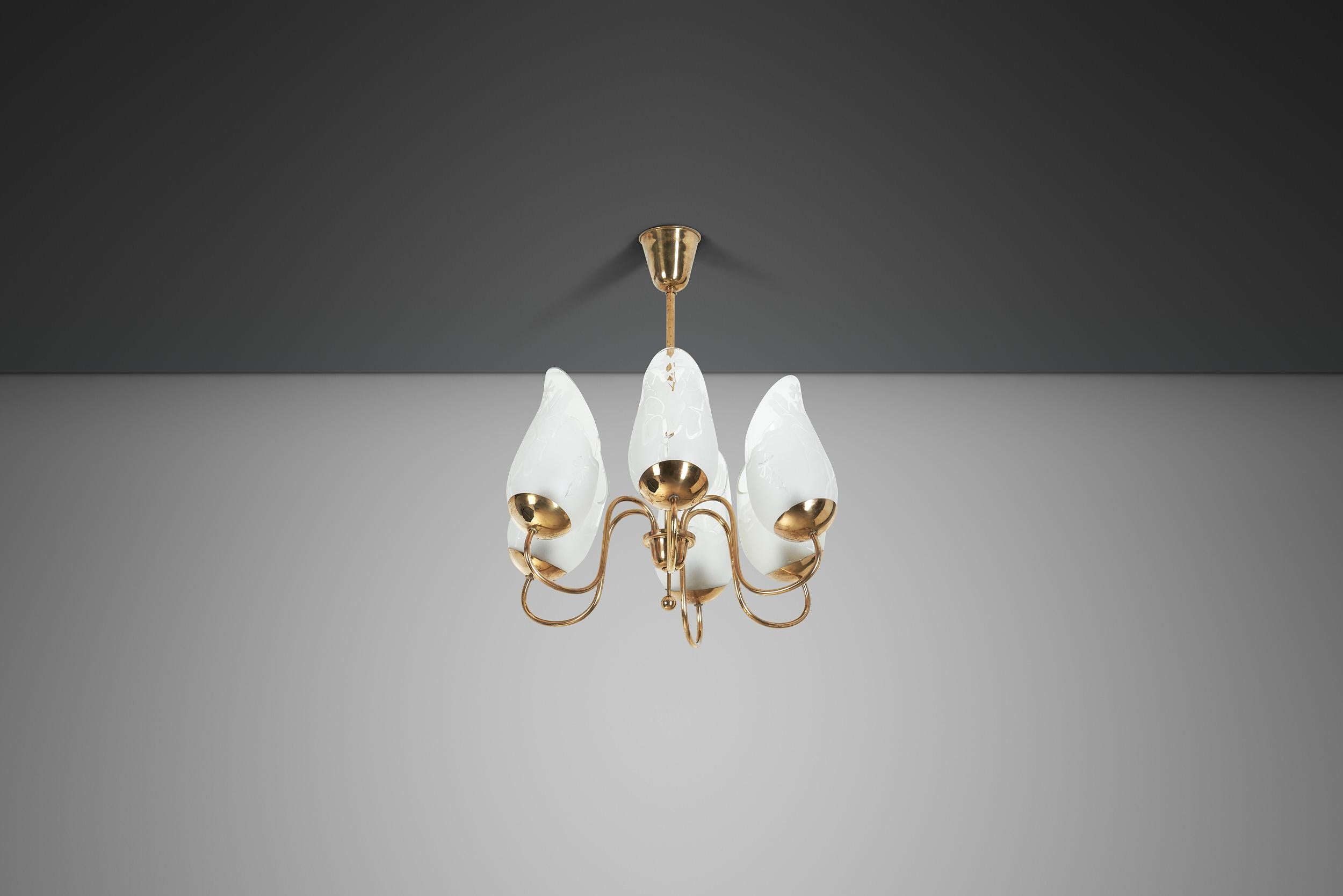 Scandinavo moderno Lampadario moderno svedese a sei bracci di Glössner, Svezia, 1940 ca. in vendita