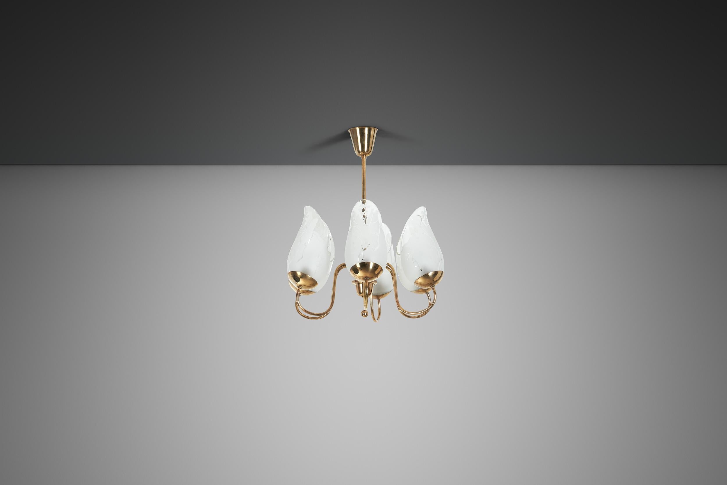 Satinato Lampadario moderno svedese a sei bracci di Glössner, Svezia, 1940 ca. in vendita