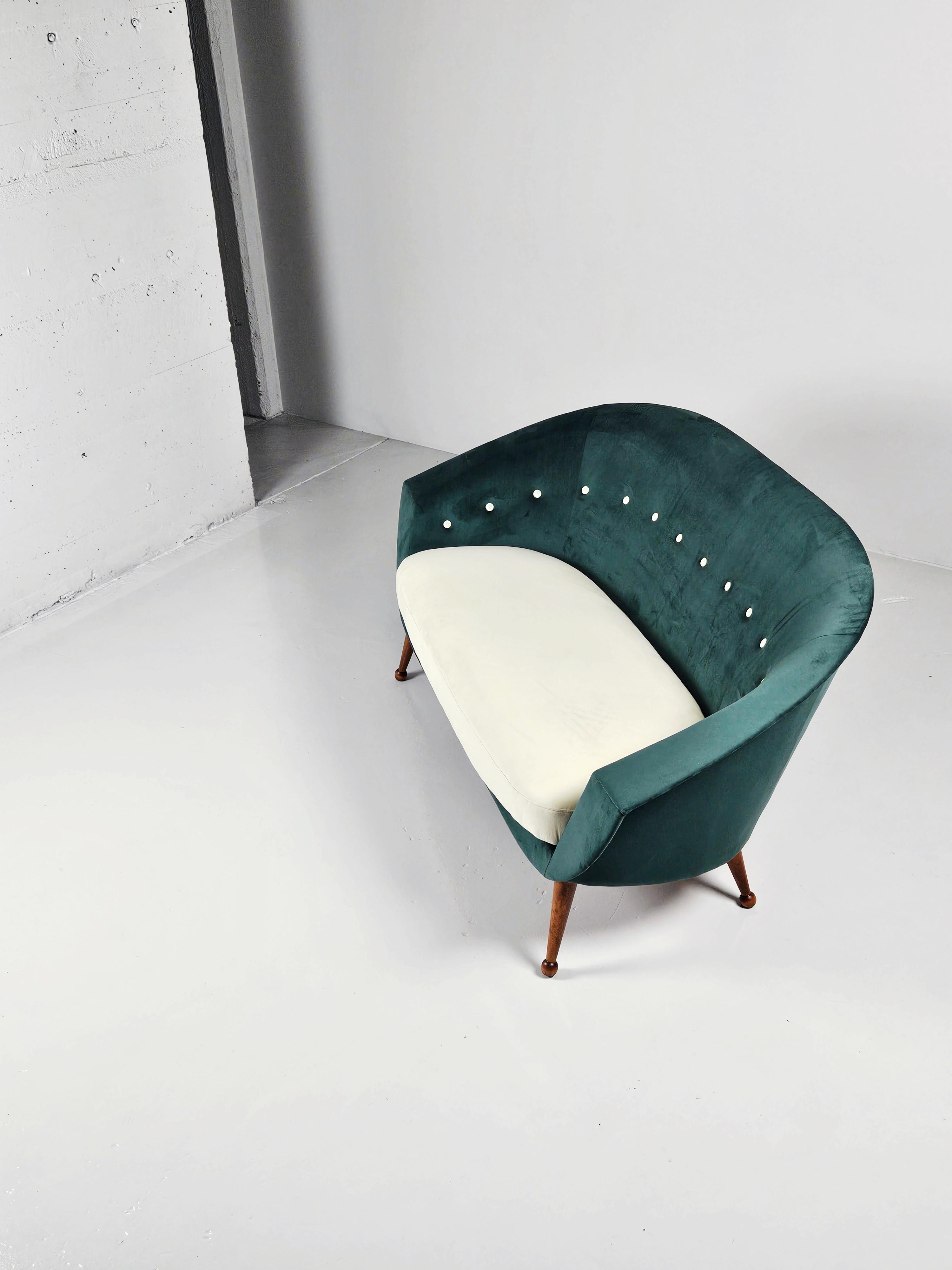 Fabric Swedish modern sofa 'Tellus' by Folke Jansson for SM Wincrantz, Sweden, 1960s For Sale
