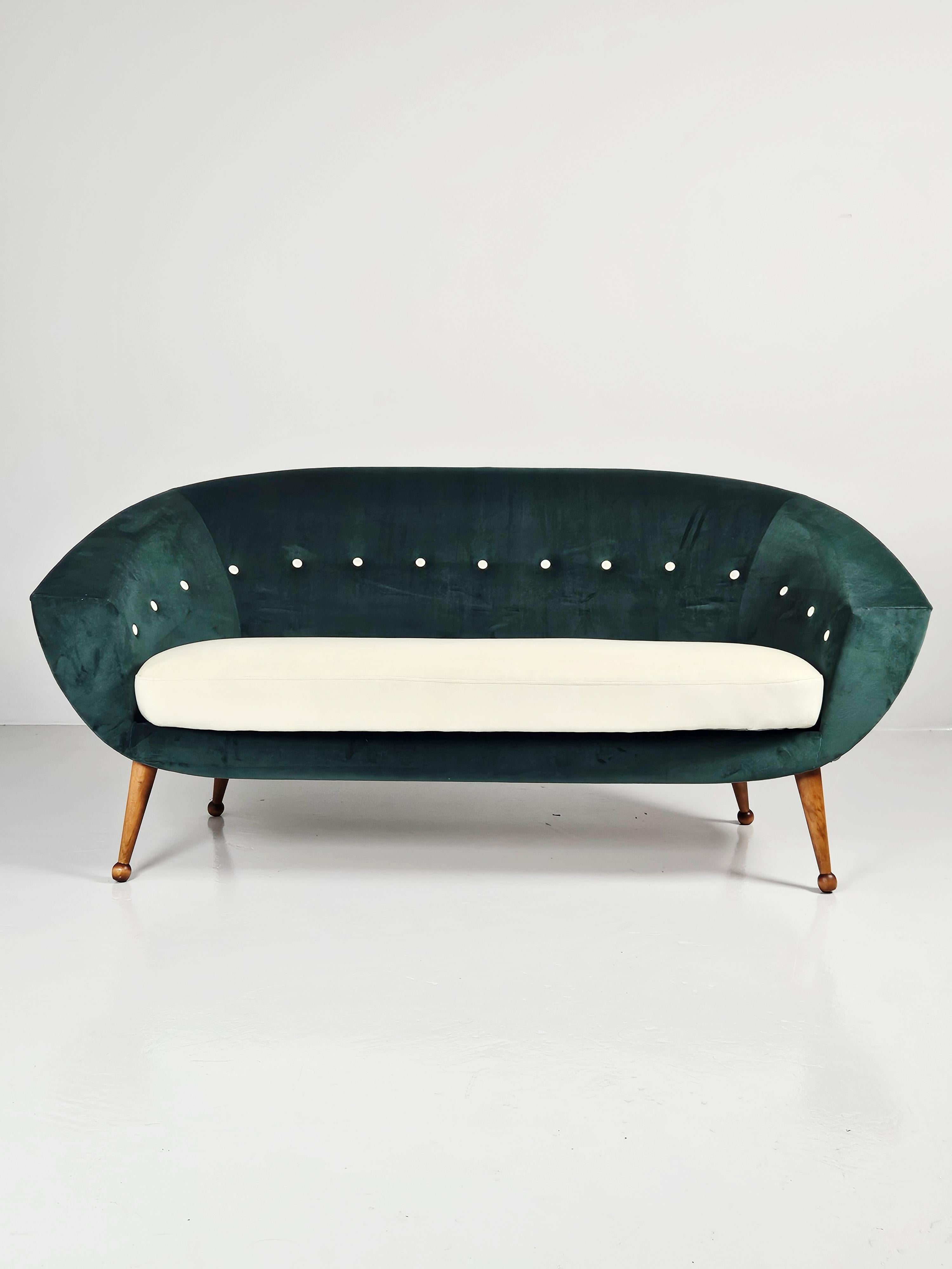 Swedish modern sofa 'Tellus' by Folke Jansson for SM Wincrantz, Sweden, 1960s For Sale 1