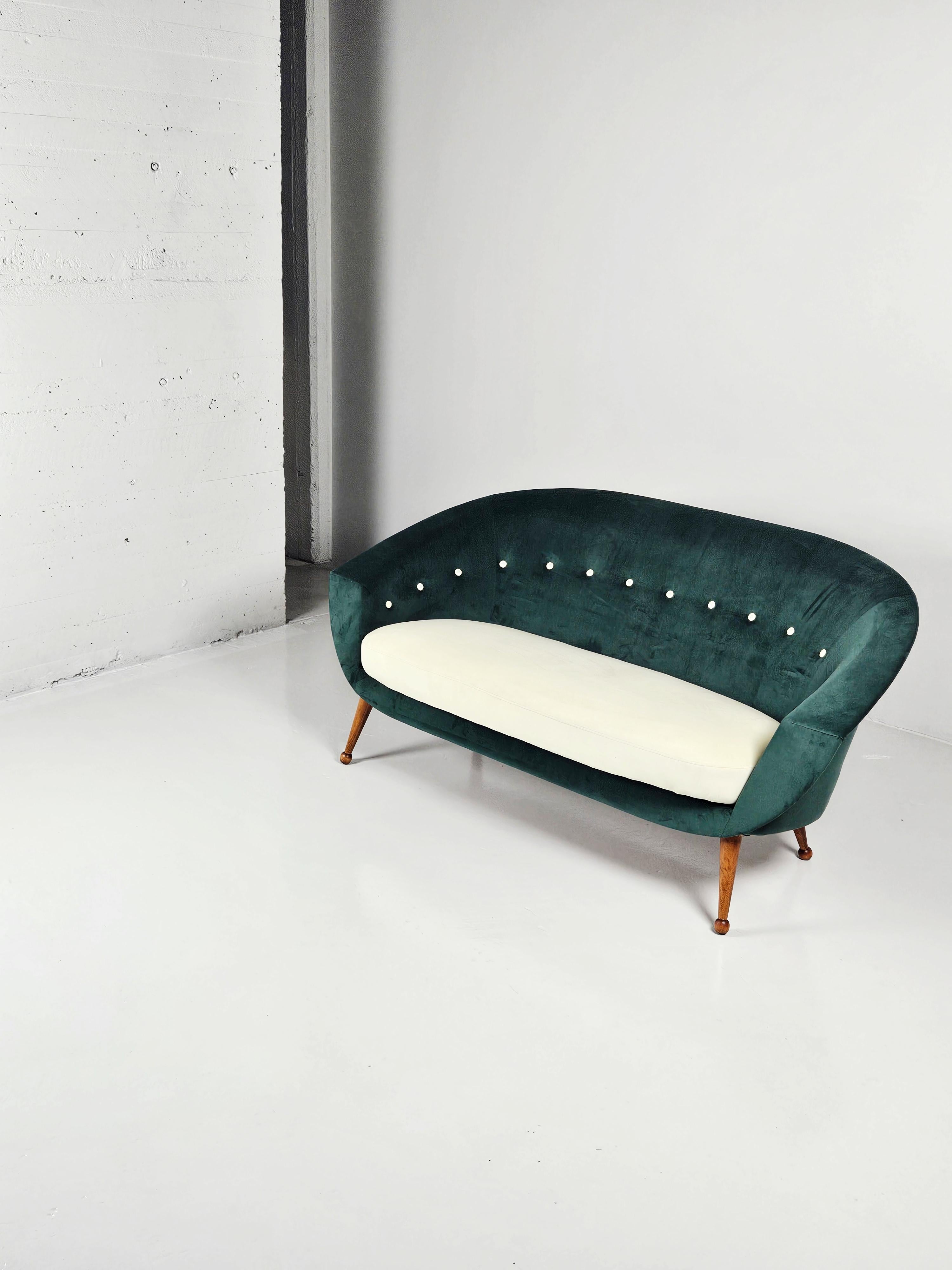 Swedish modern sofa 'Tellus' by Folke Jansson for SM Wincrantz, Sweden, 1960s For Sale 2