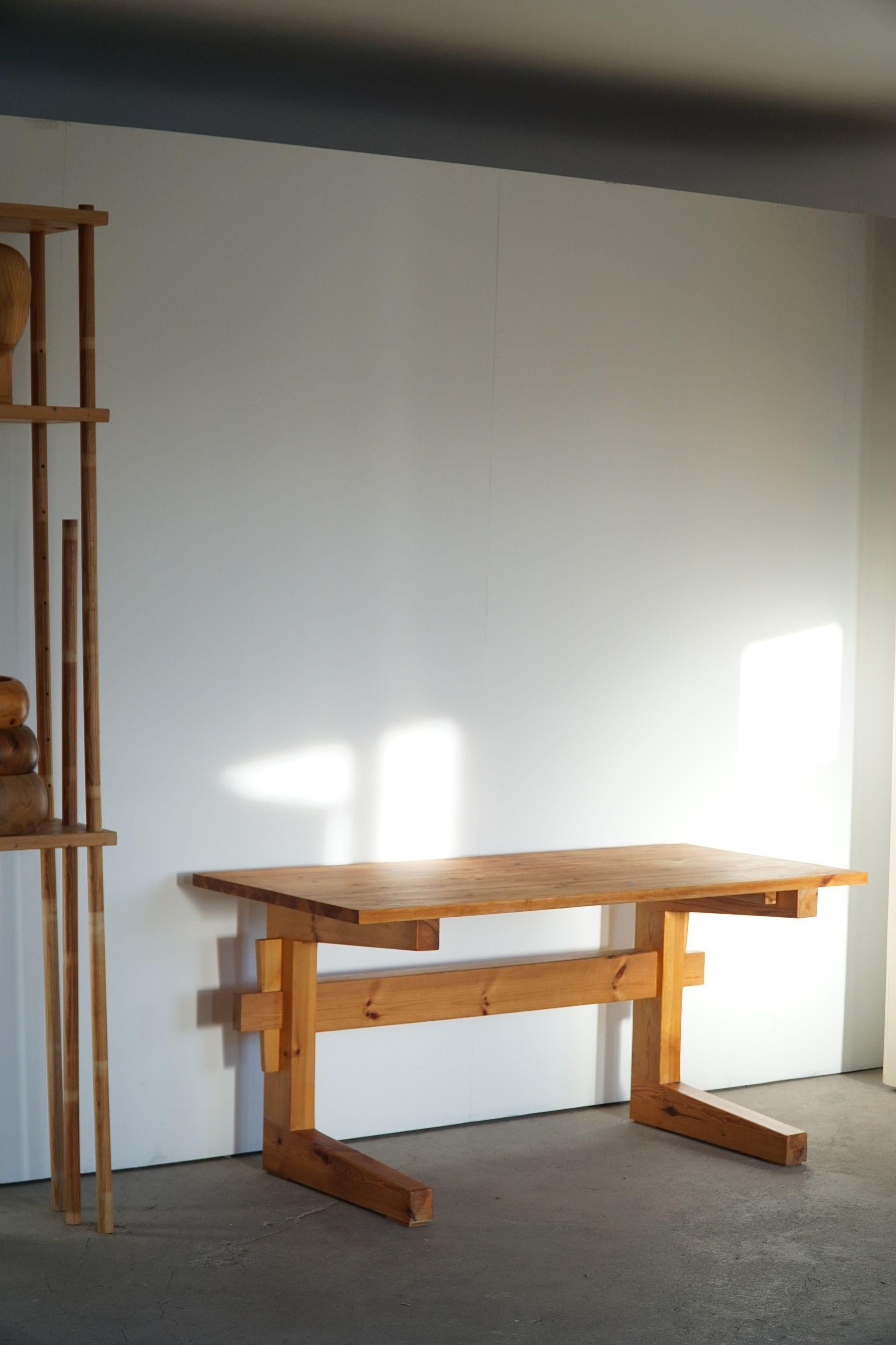 Scandinavian Modern Swedish Modern Solid Pine Desk, Axel Einar Hjorth Style, Made in 1960s