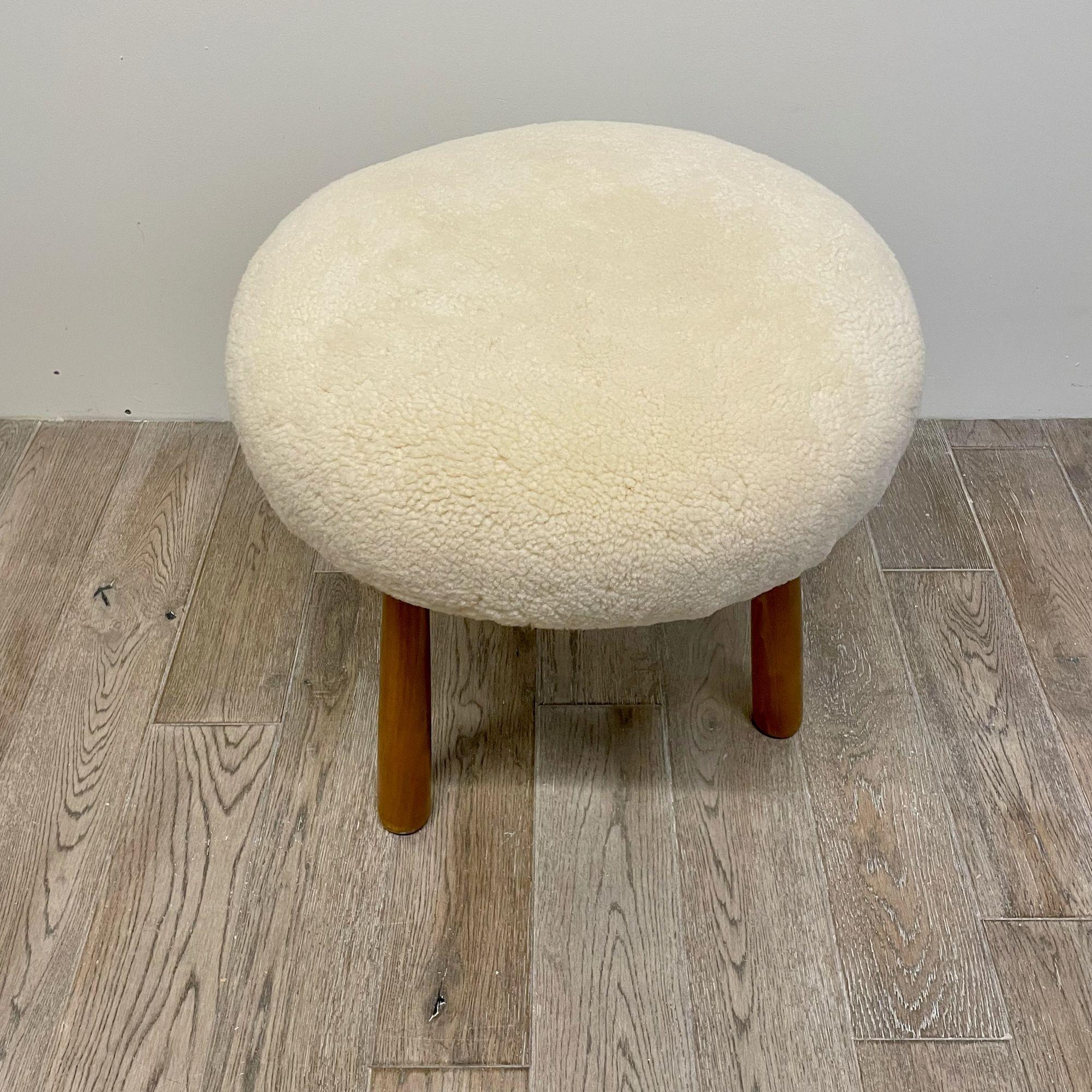 American Swedish Modern Style, Beige Sheepskin, Stained Wood, Ottoman or Footstool For Sale