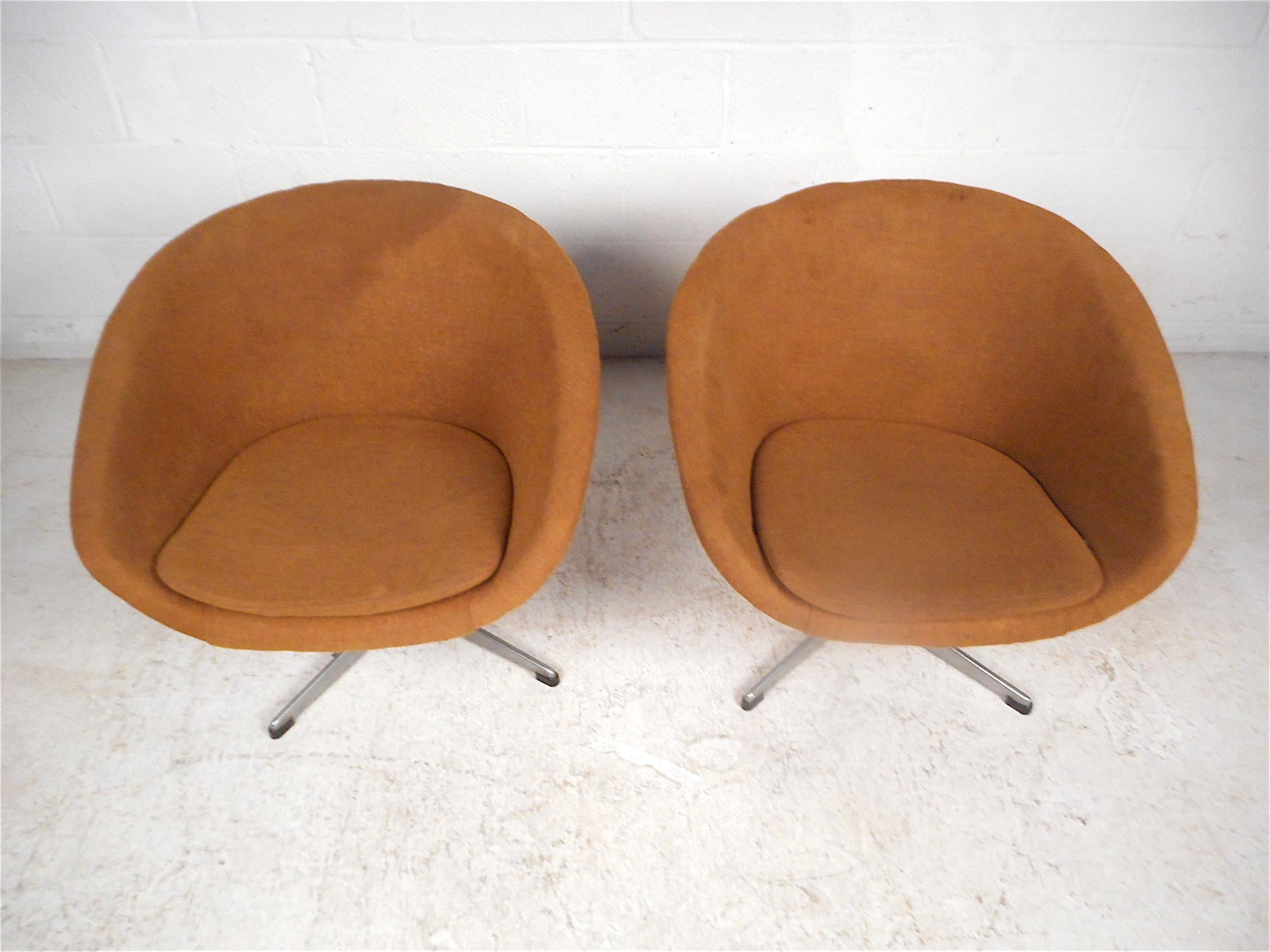 overman swivel pod chair