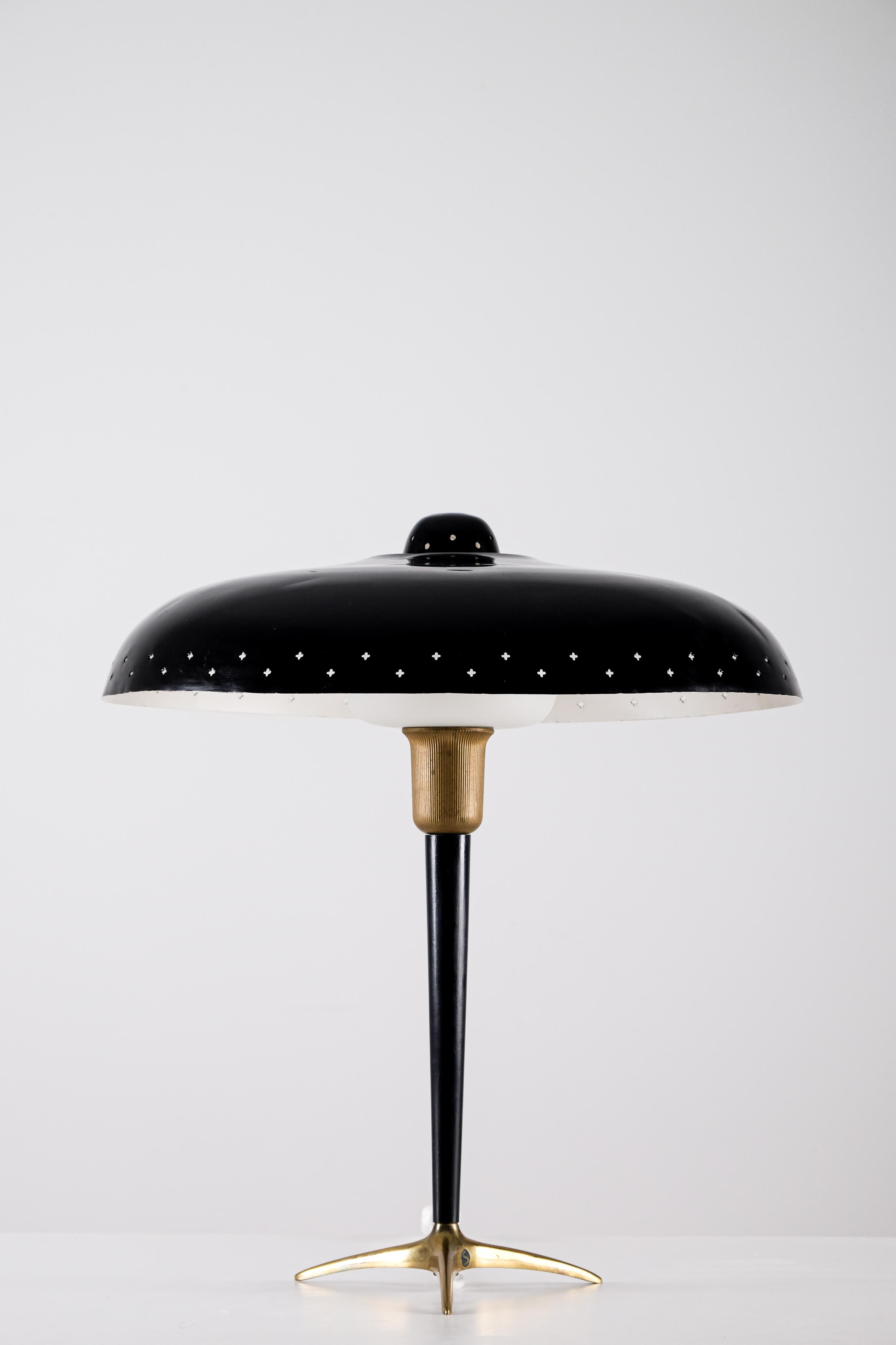 Laiton Lampe de table moderne suédoise, années 1950 en vente