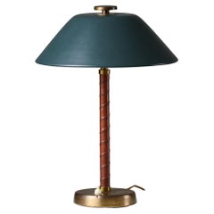Lámpara de mesa moderna sueca de Einar Bäckström con latón, metal verde azulado y cuero
