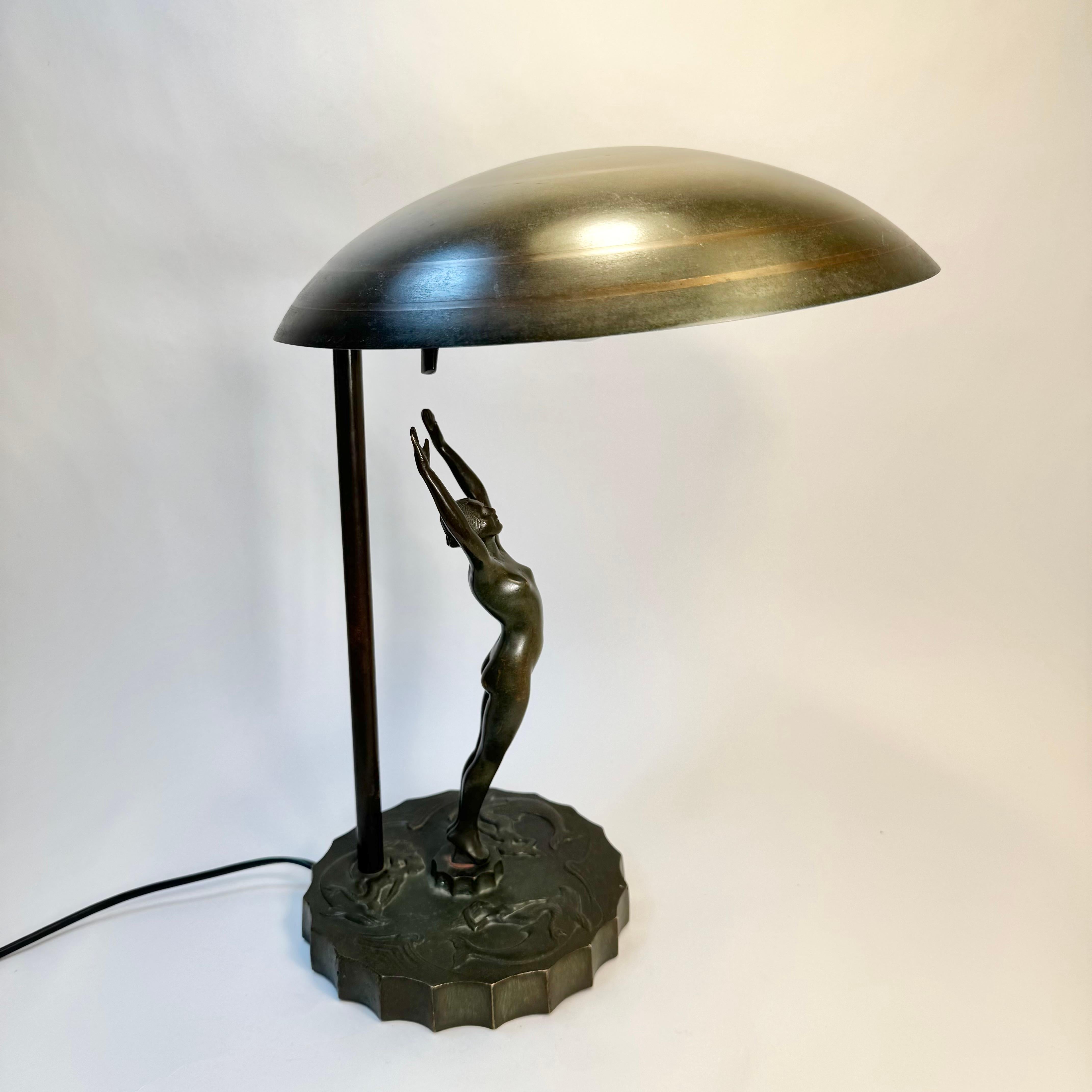 Lámpara de mesa moderna sueca de Malmö Metallvarufabrik, años 30 Sueco en venta