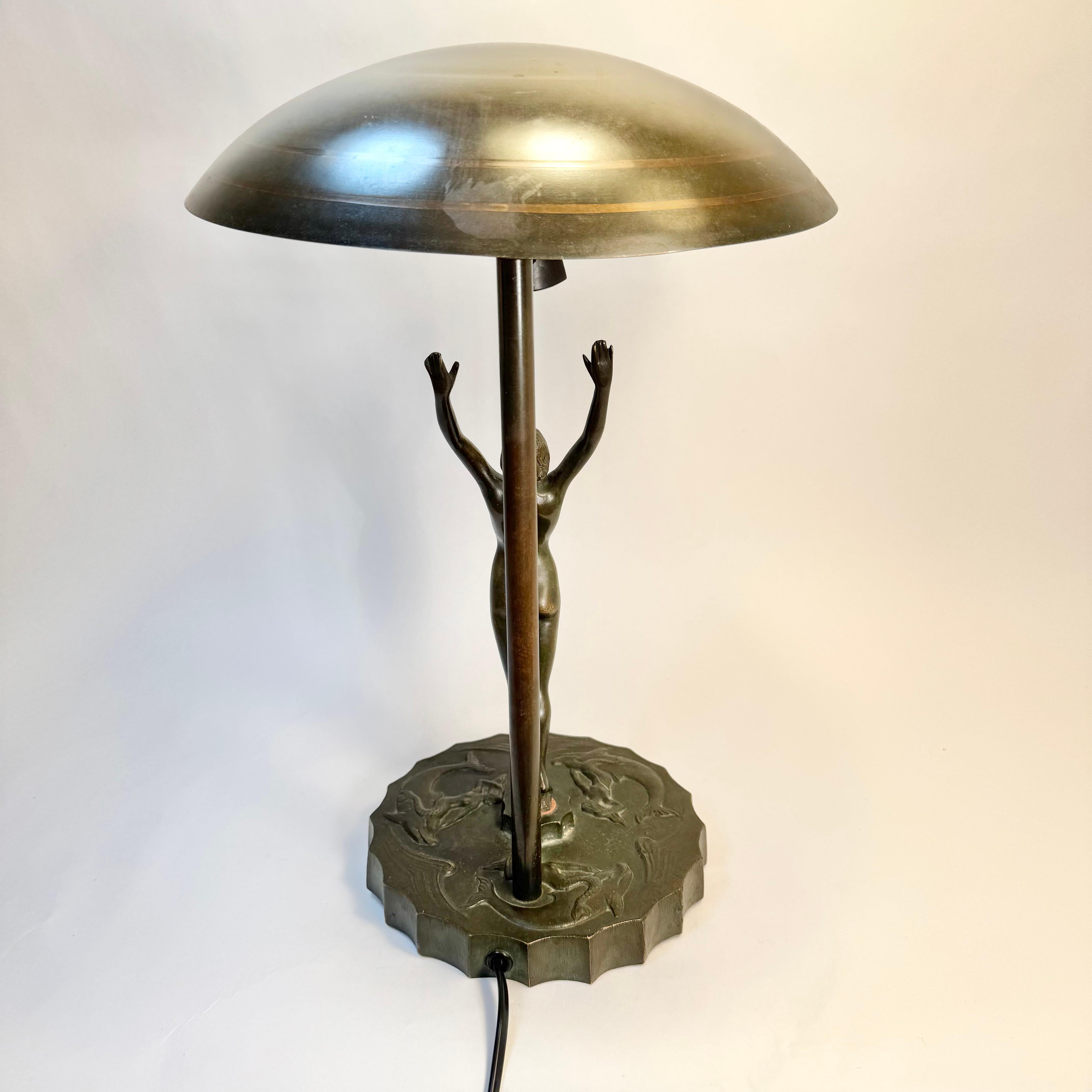Lámpara de mesa moderna sueca de Malmö Metallvarufabrik, años 30 mediados del siglo XX en venta