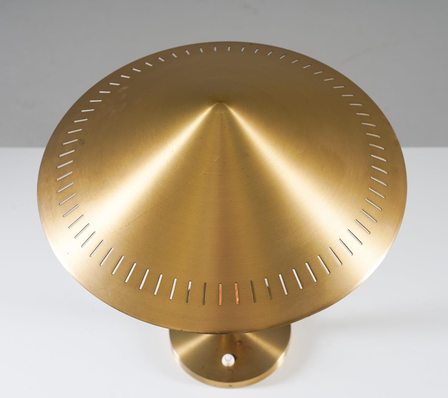 Swedish Modern Table Lamp in Brass by Boréns In Good Condition For Sale In Karlstad, SE