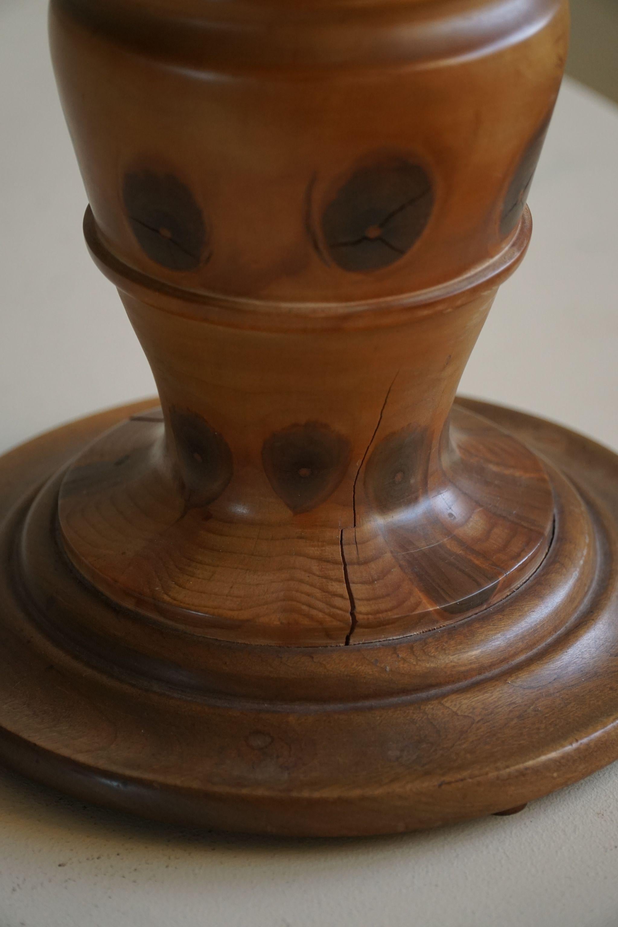 Swedish, Modern Table Lamp in Solid Pine, Mid Century, 1960s For Sale 2
