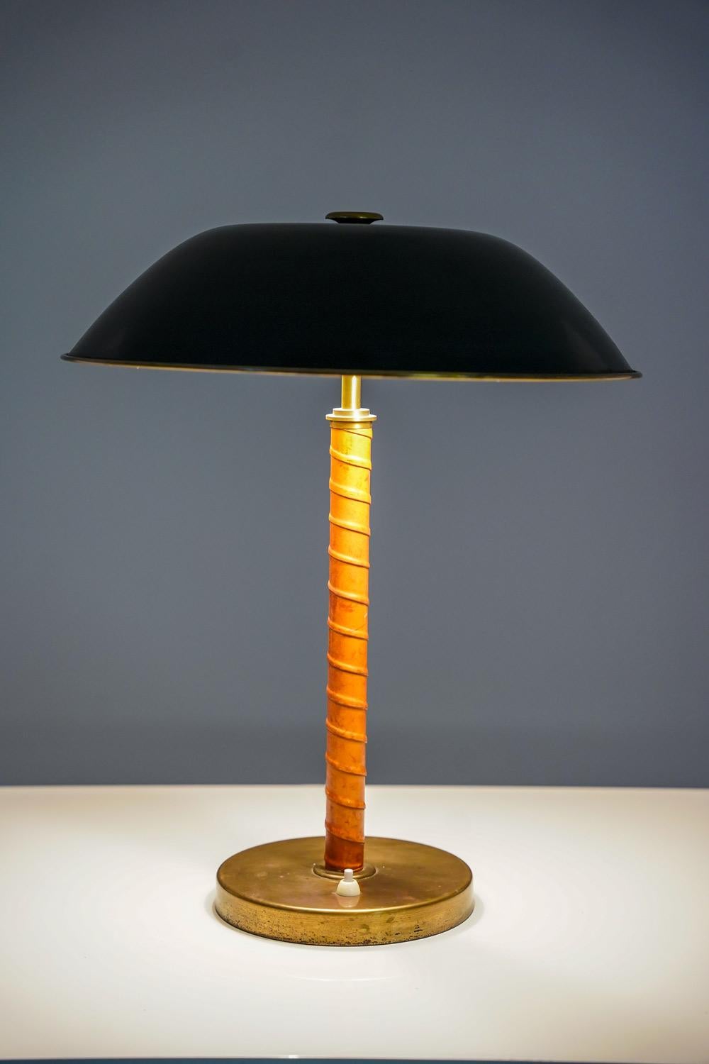 Scandinavian Modern Swedish Modern Table Lamp Model 15624 by Böhlmarks For Sale