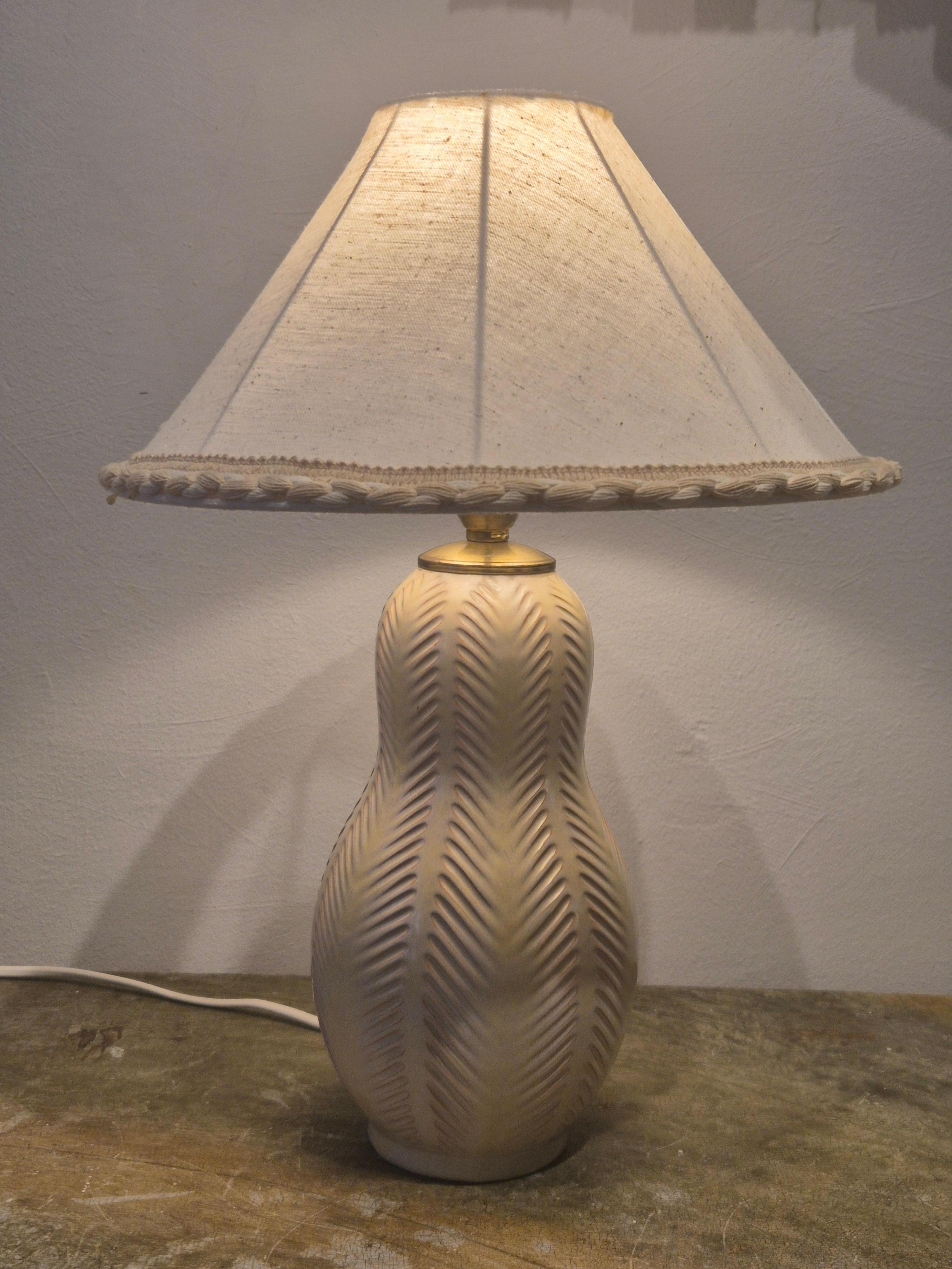 Swedish Modern table lamp with ceramic base by Anna-Lisa Thomson, mid1900s. For Sale 5