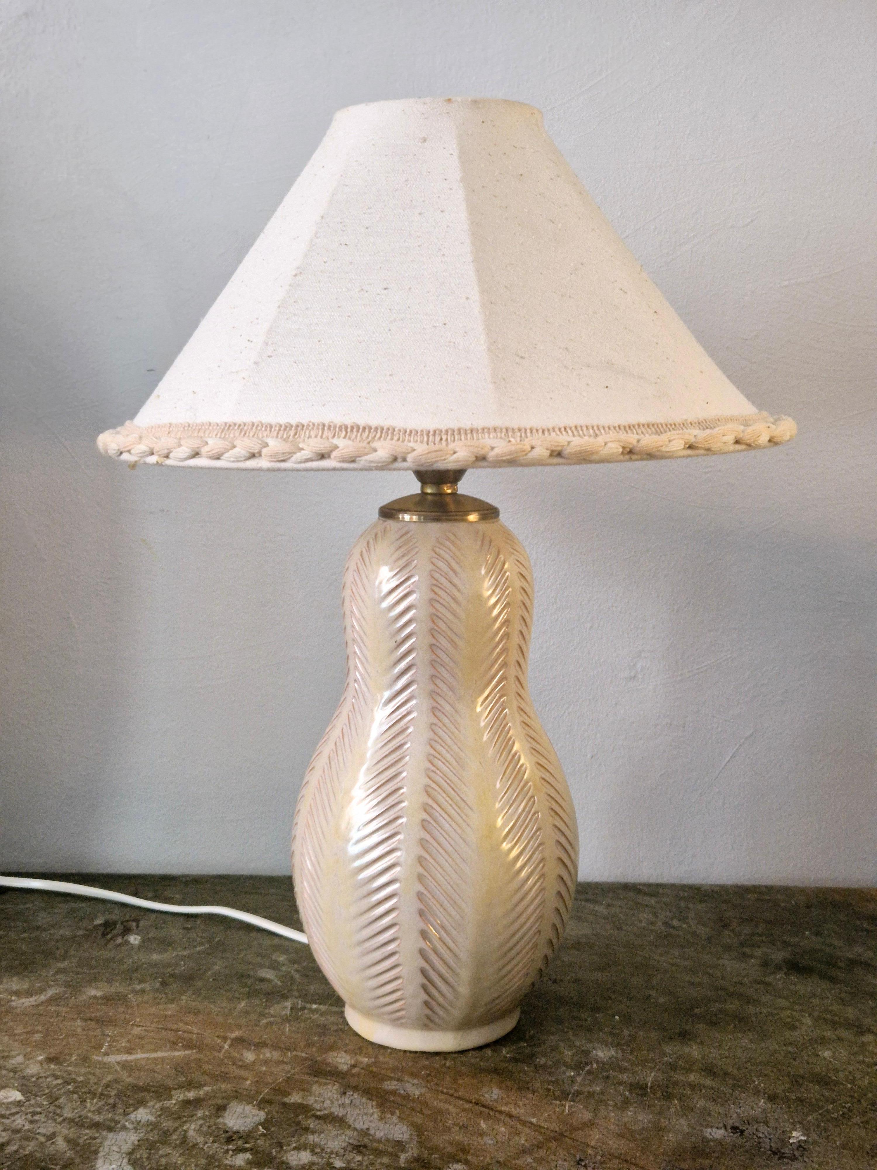 Ceramic Swedish Modern table lamp with ceramic base by Anna-Lisa Thomson, mid1900s. For Sale