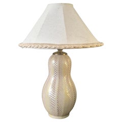 Lampada da tavolo moderna svedese con base in ceramica di Anna-Lisa Thomson, metà del 1900.