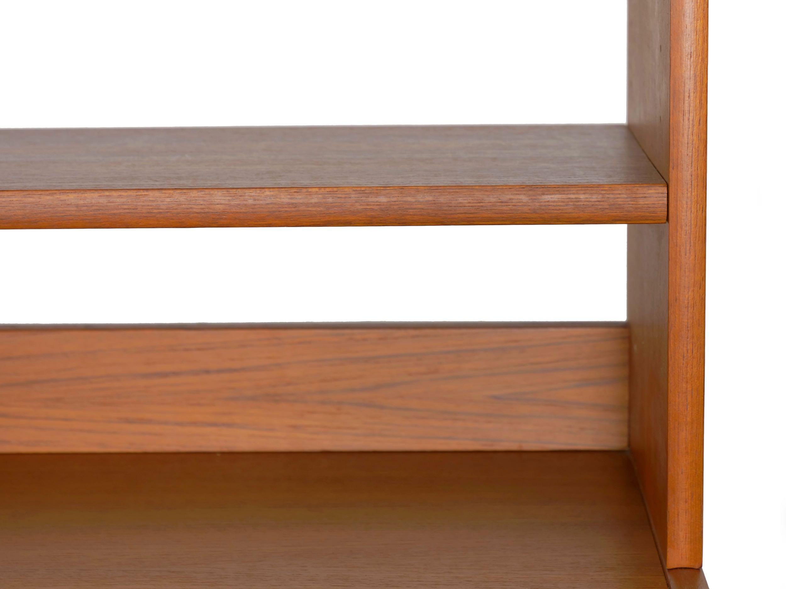 Swedish Modern Teak Bedroom Dresser Set and Desk by Bertil Fridhagen, circa 1964 8