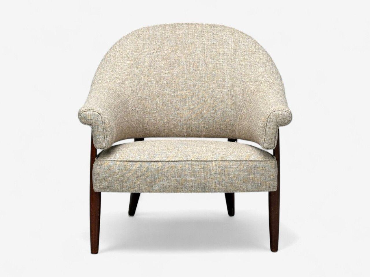 Chaise longue flottante suédoise du milieu du siècle, en teck et laine beige, Suède, années 1960

Chaise longue moderniste d'un designer inconnu, produite en Suède vers les années 1960. Cet exemplaire a été récemment retapissé dans un tissu de laine