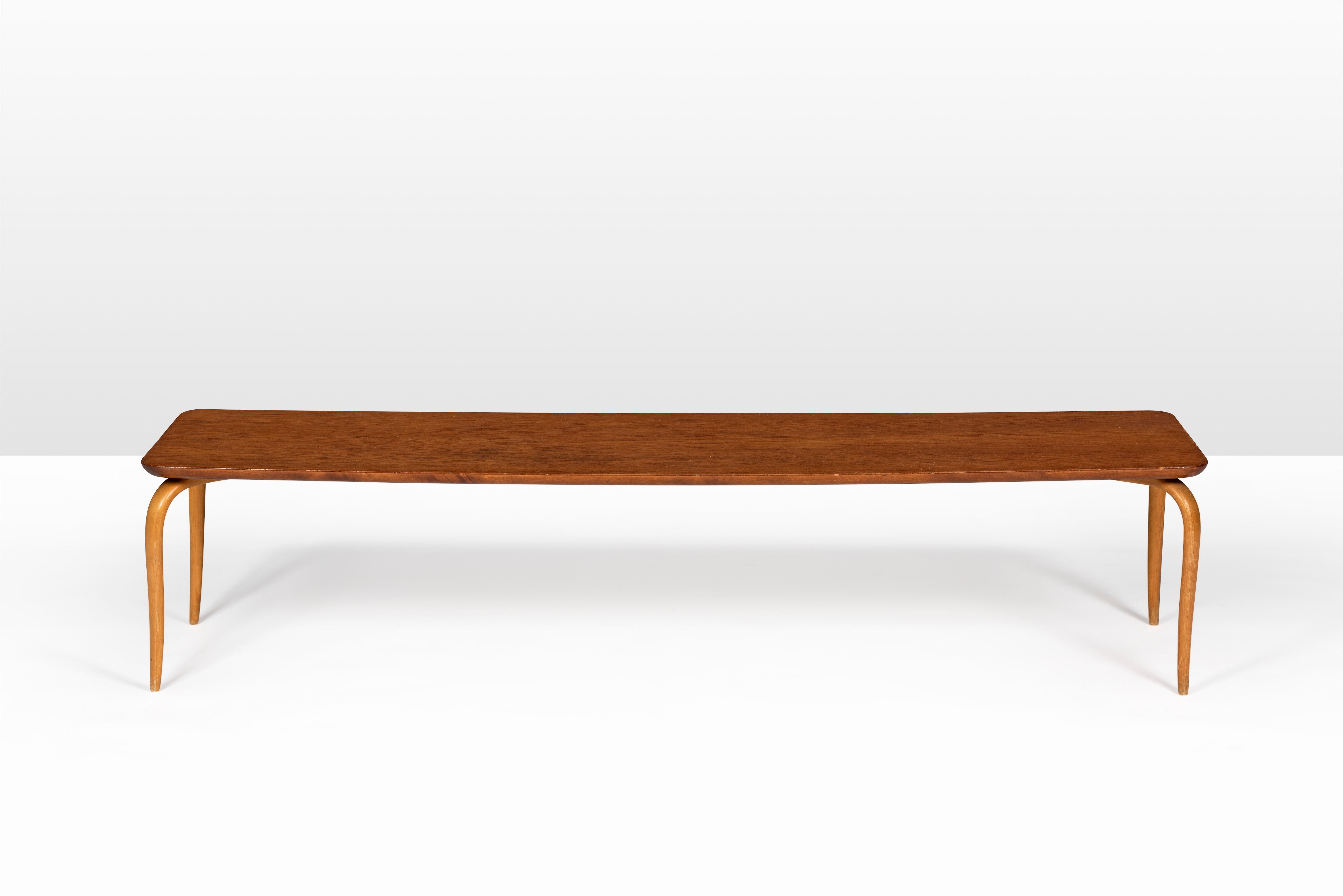 Swedish Modern teak/birch long coffe table Bruno Mathsson, 1950's In Good Condition For Sale In Uccle, BE