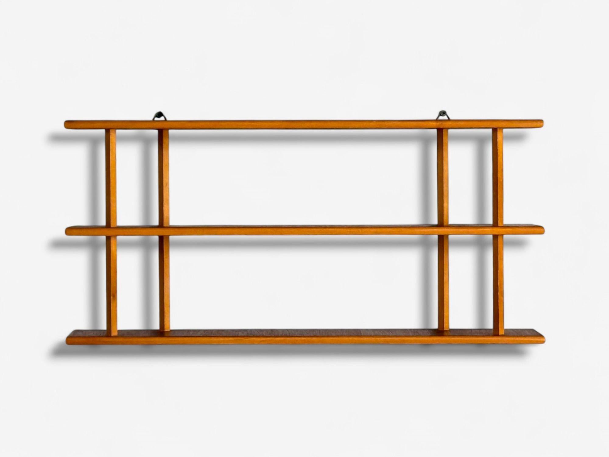 Svedese Scaffale da parete moderno svedese, in teak, Svezia, anni '50 in vendita