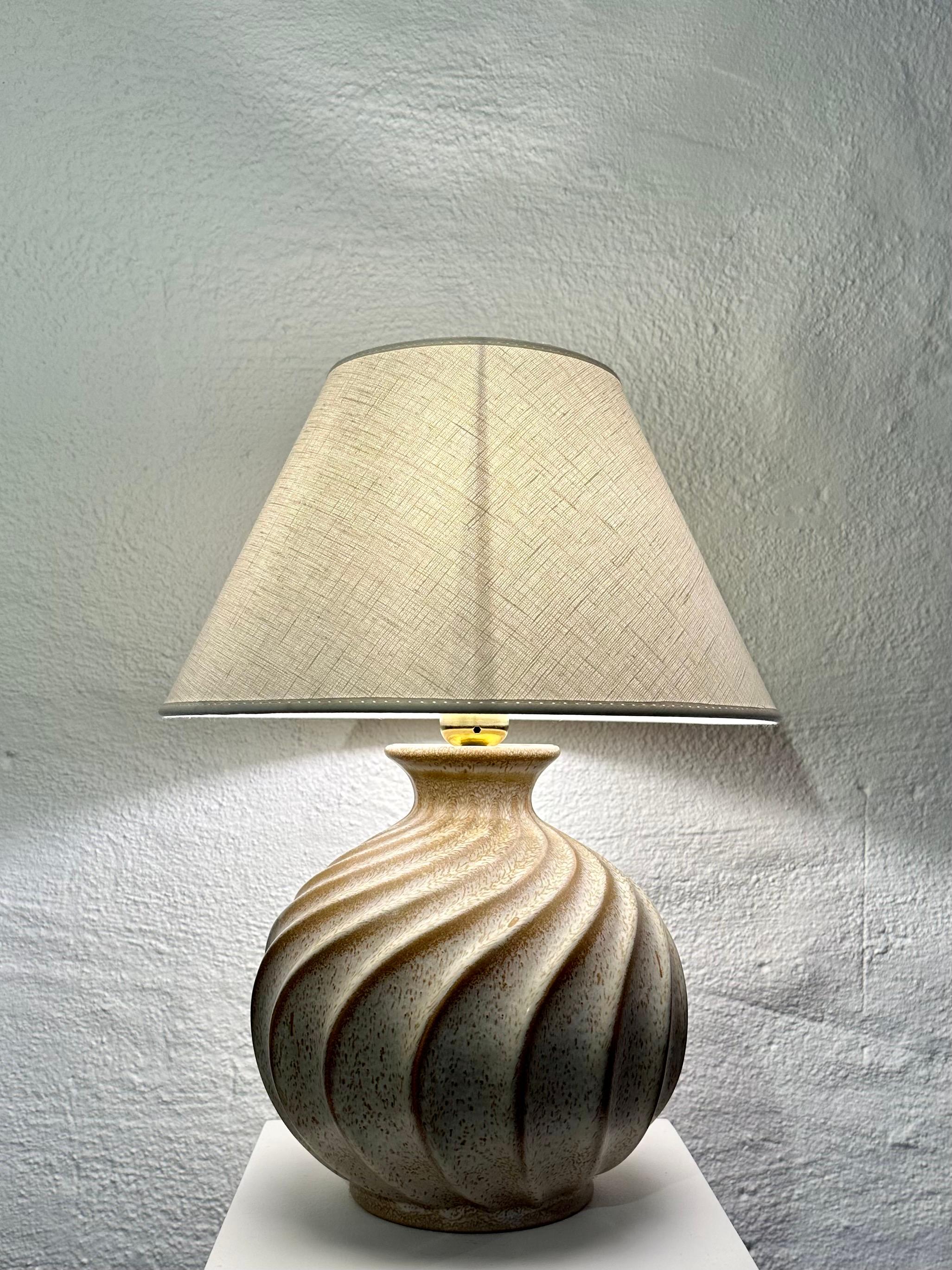 Swedish Modern Topas Ceramic Table Lamp by Ewald Dahlskog, Bo Fajans, 1930s 10