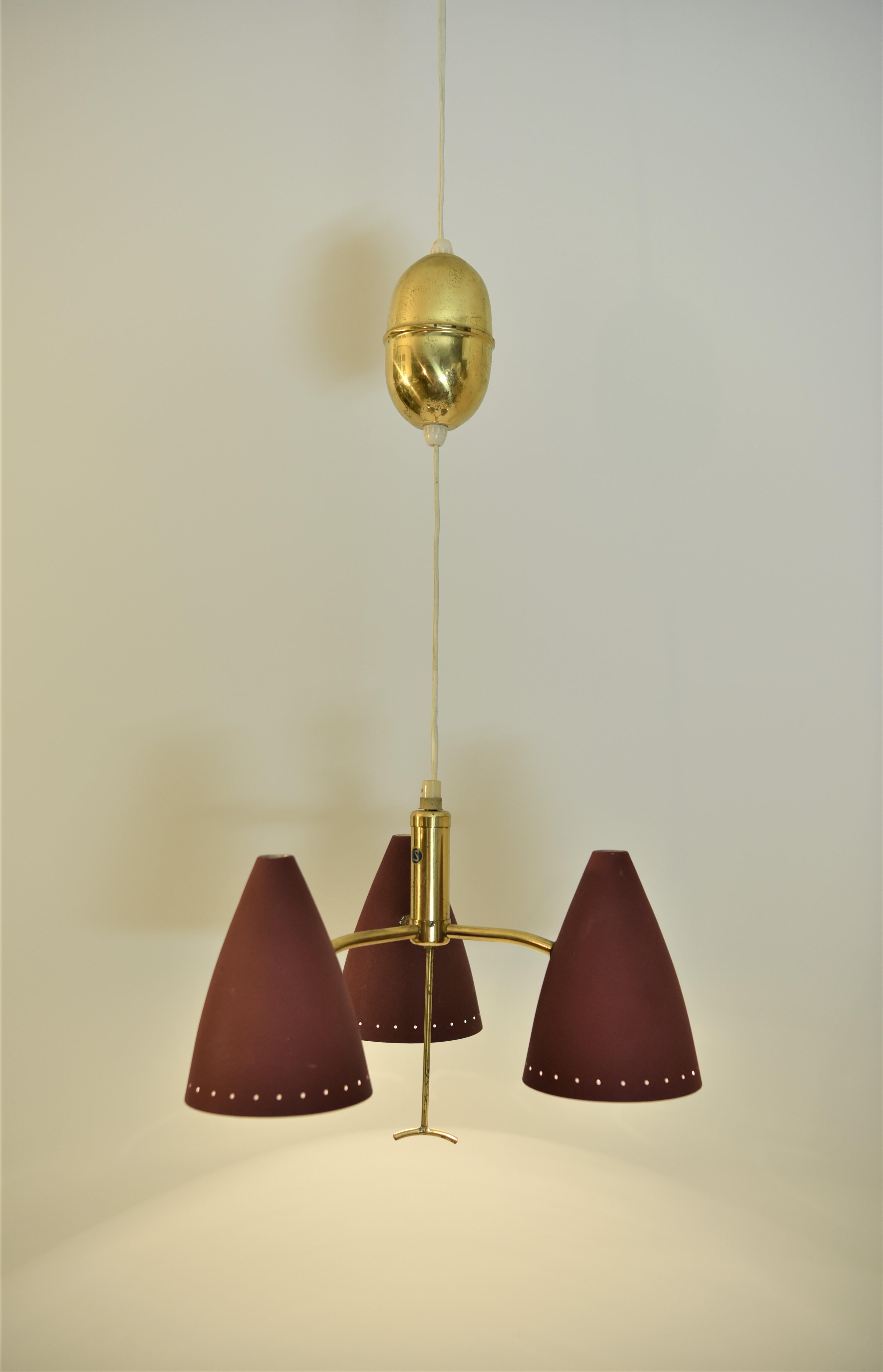 Swedish Modern Triple Pendant Lamp with Elevator Function, 1950s For Sale 1