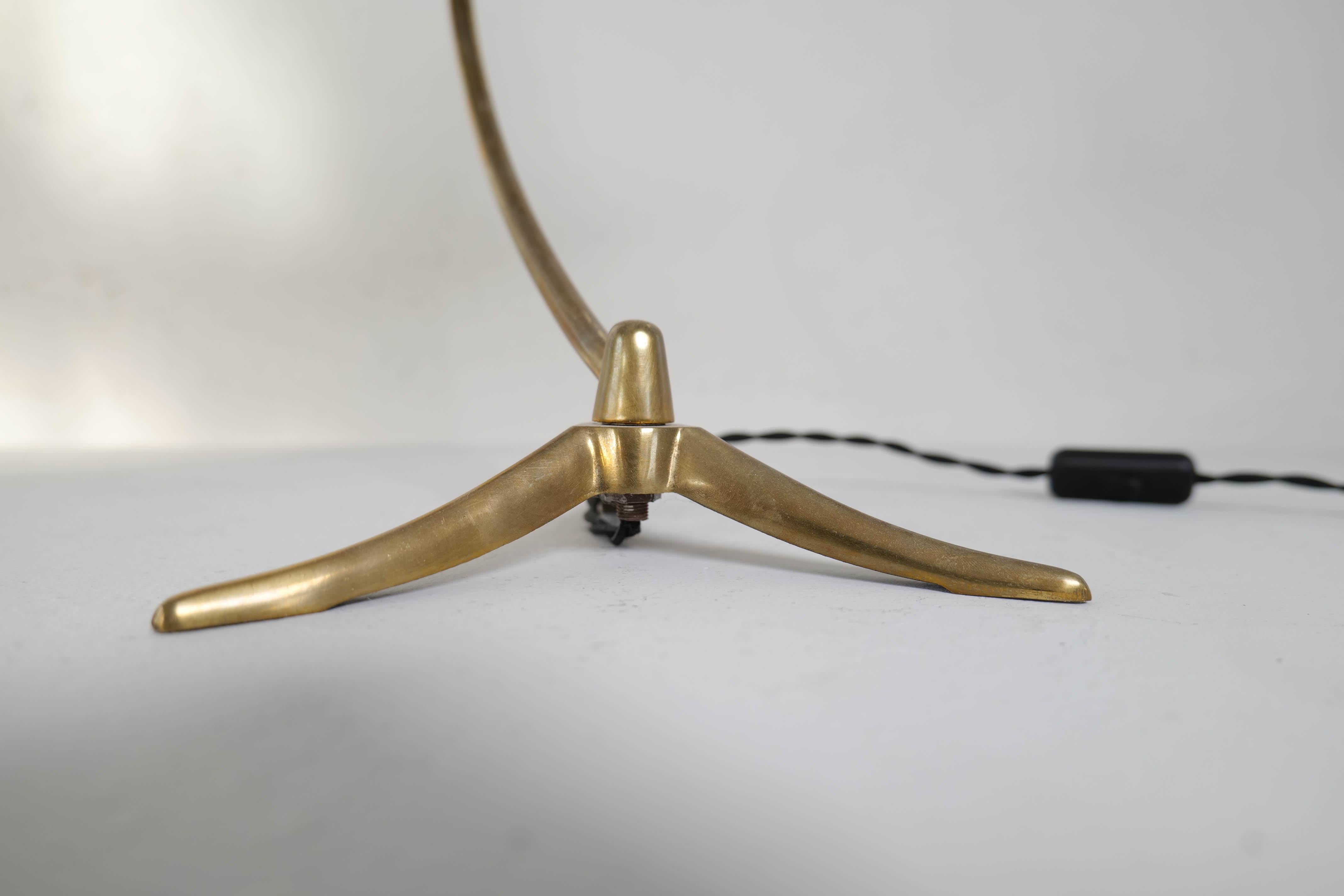 Swedish Modern Tripod Brass Table Lamp, Sweden, 1950 For Sale 9