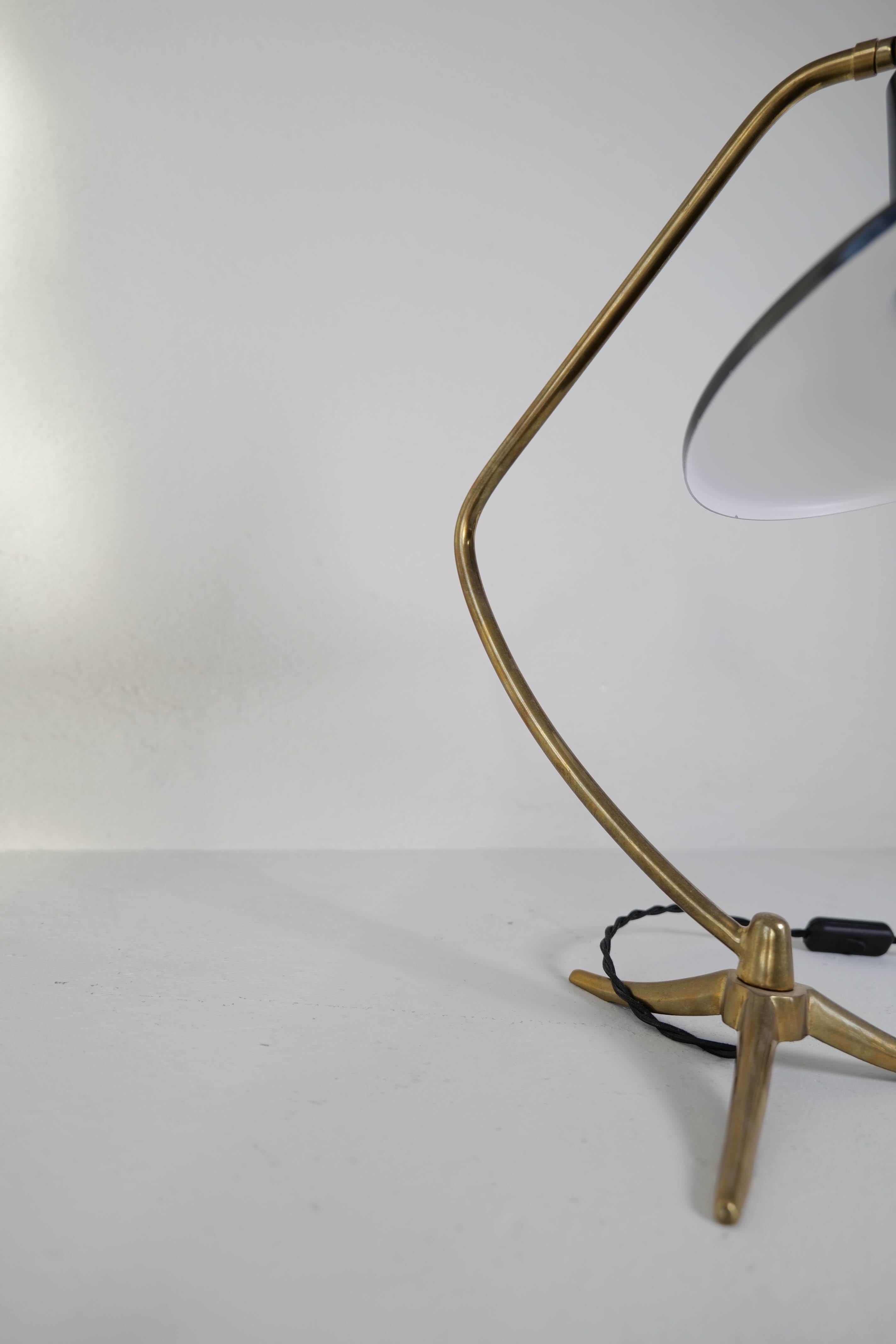 Swedish Modern Tripod Brass Table Lamp, Sweden, 1950 For Sale 10