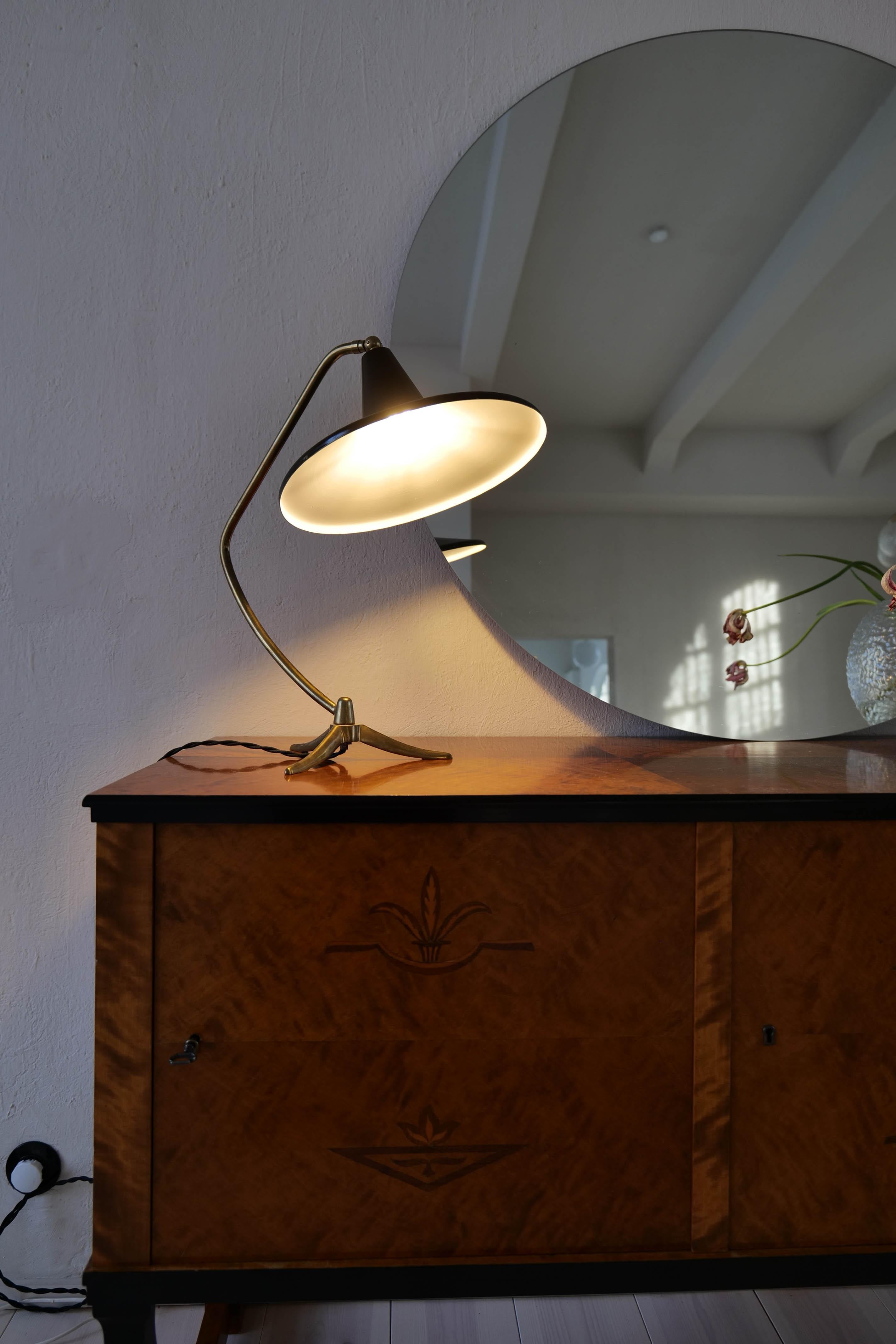 Swedish Modern Tripod Brass Table Lamp, Sweden, 1950 For Sale 2