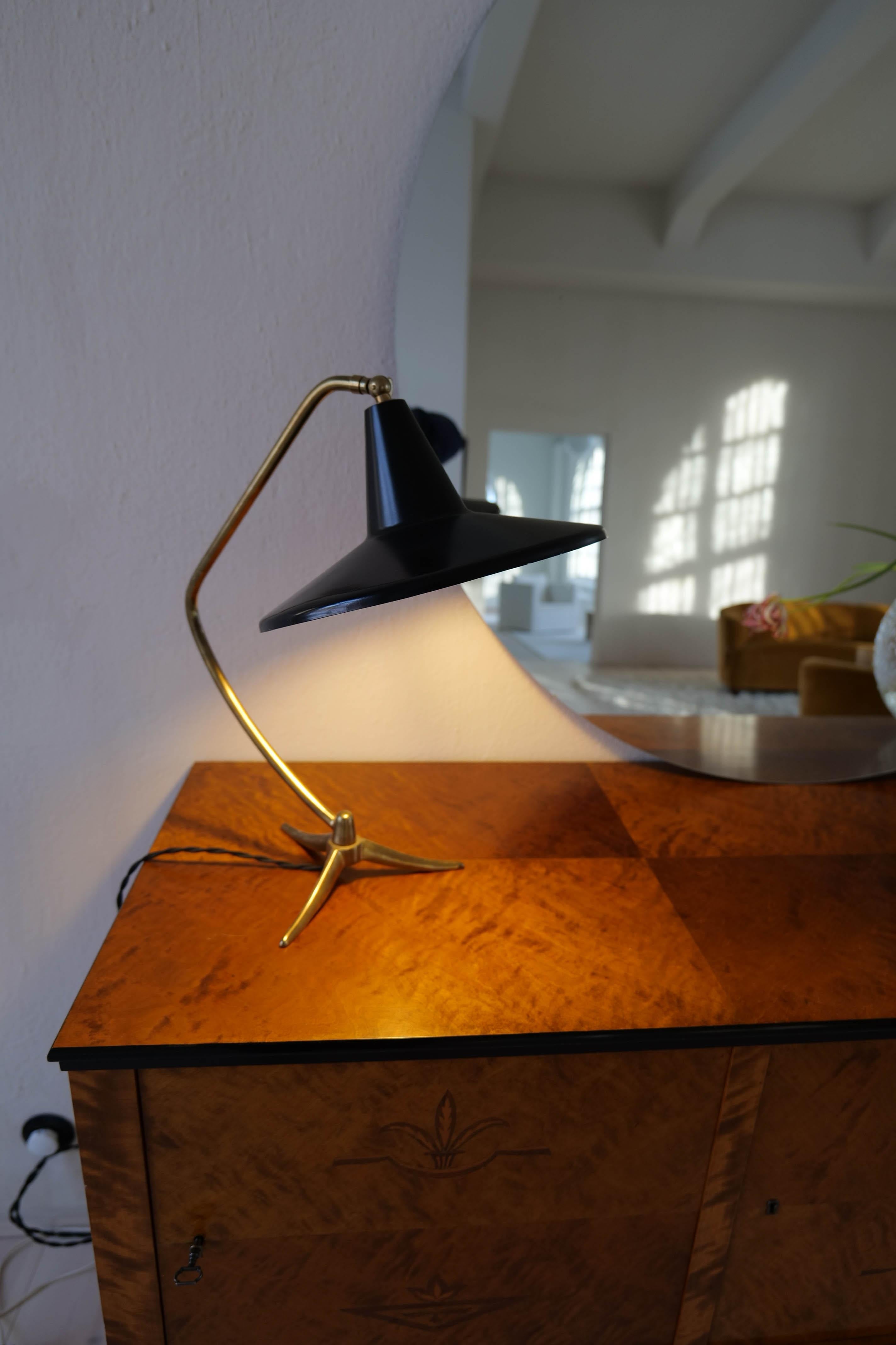 Swedish Modern Tripod Brass Table Lamp, Sweden, 1950 For Sale 3