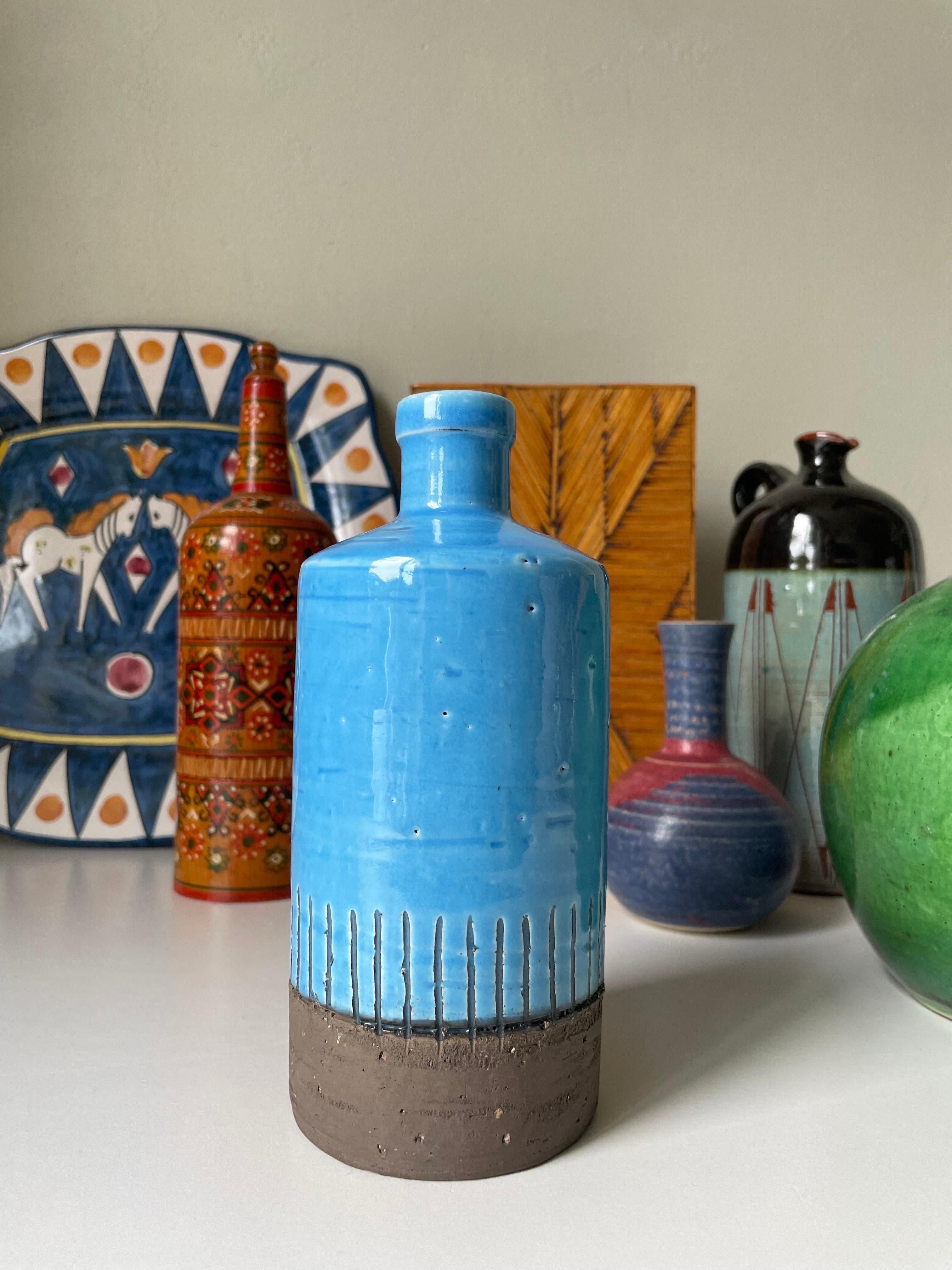 Fait main JIE Gantofta 1960 Vase bouteille bleu turquoise, 1960 en vente