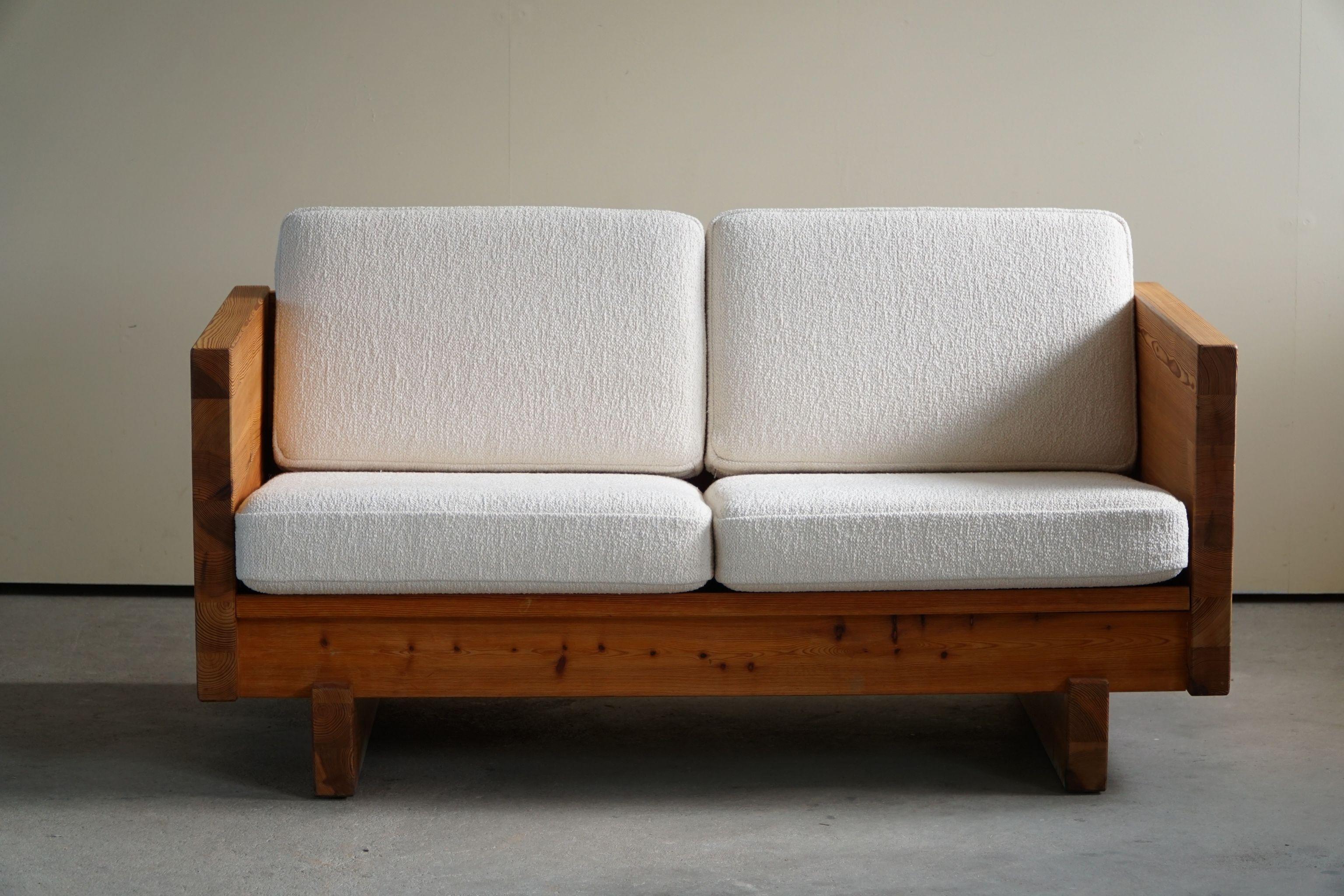 Swedish Modern, Two Seater Sofa in Solid Pine, Reupholstered in Bouclé, 1960s 7