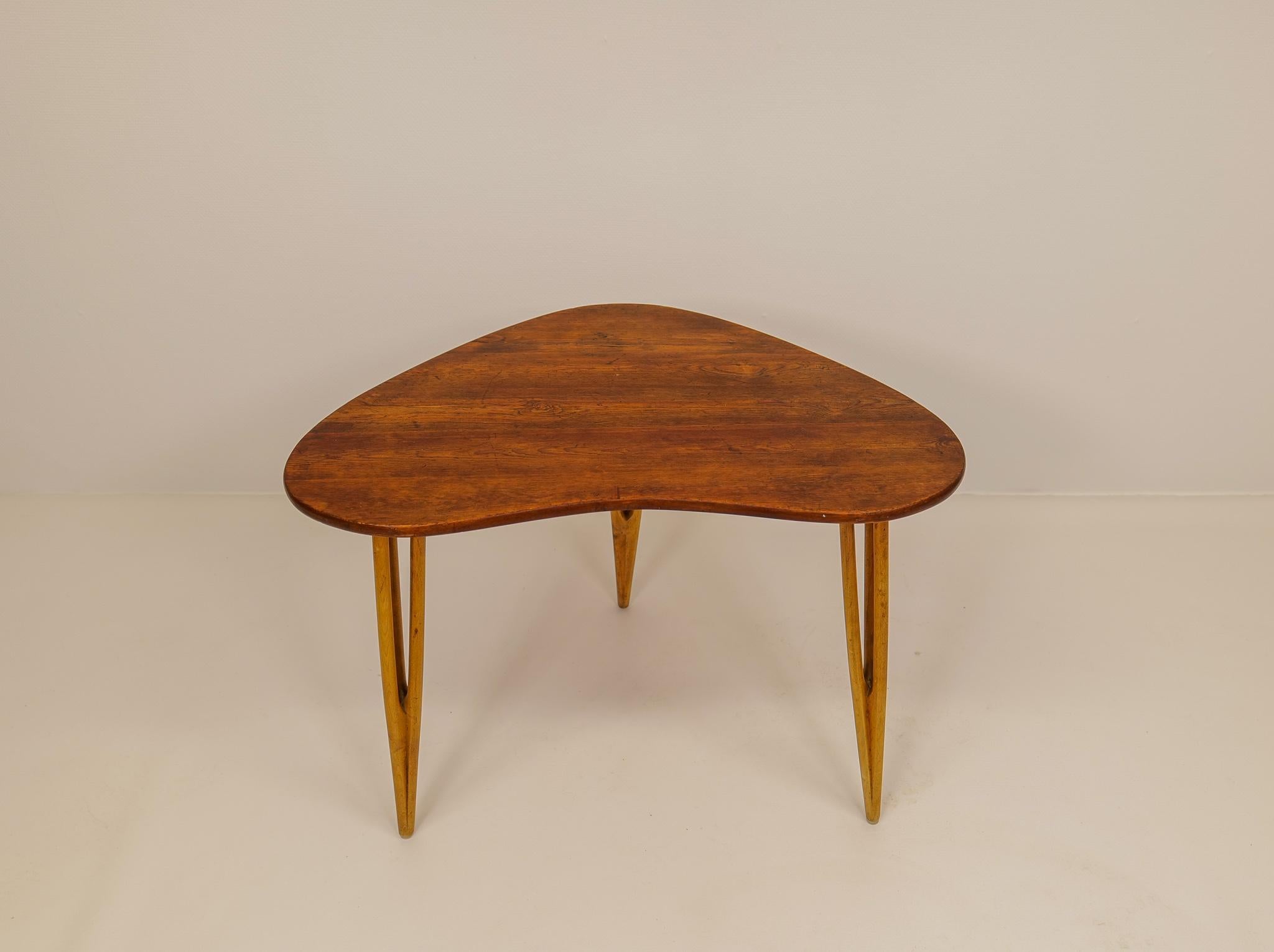 Swedish Modern Unique Coffee Table by Bo Fjaestad, Sweden, 1950s For Sale 1
