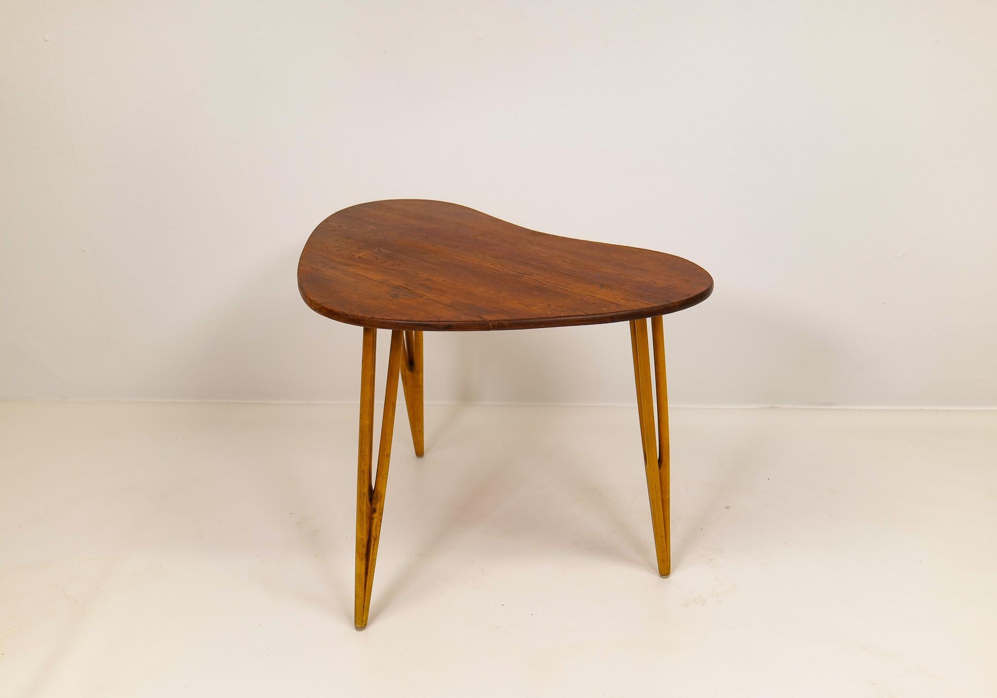 Suédois Table basse unique de style moderne suédois par Bo Fjaestad, Suède, années 1950 en vente