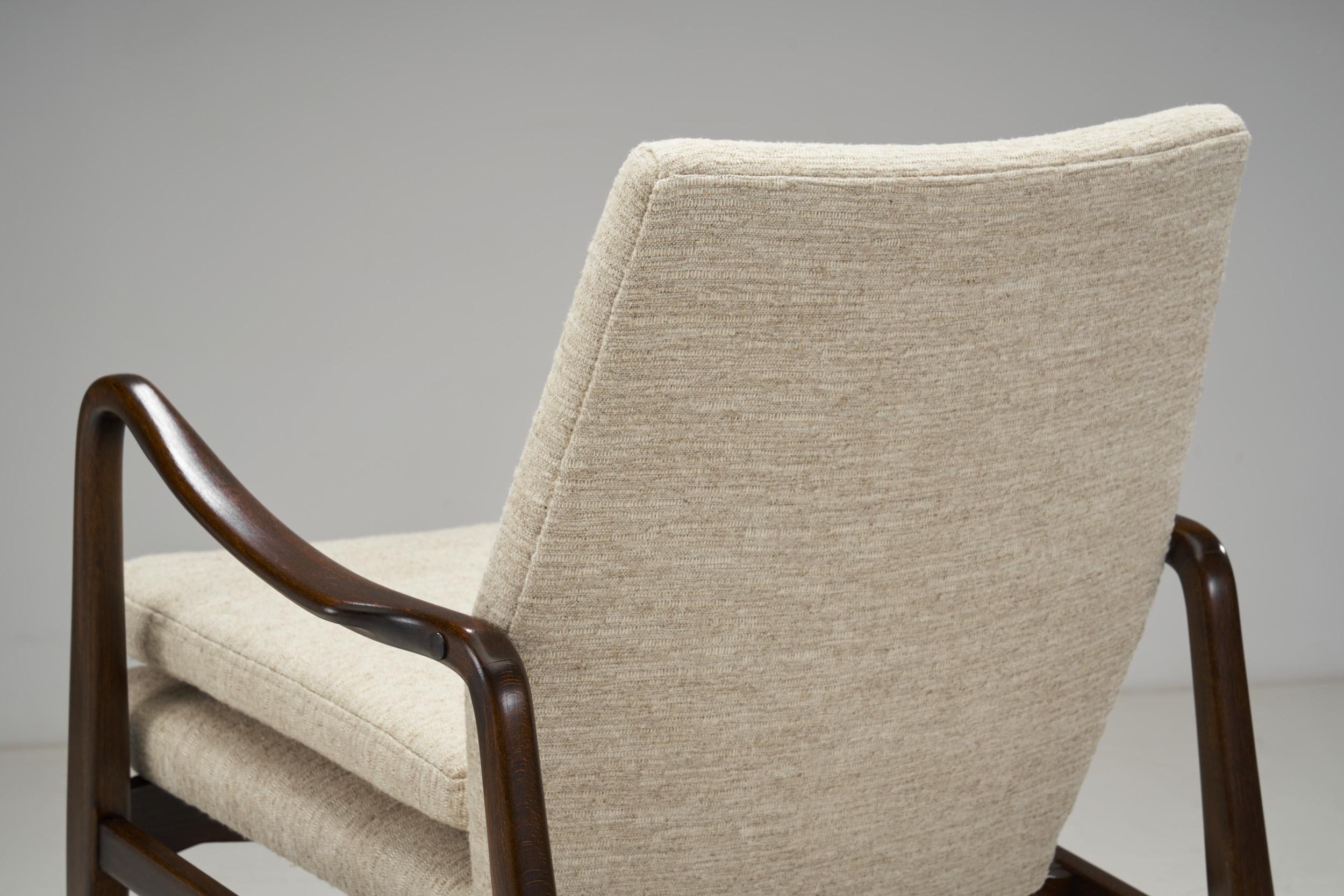 Swedish Modern Upholstered Armchair by Axel Larsson 'Attr.', Sweden, Ca 1950s For Sale 1