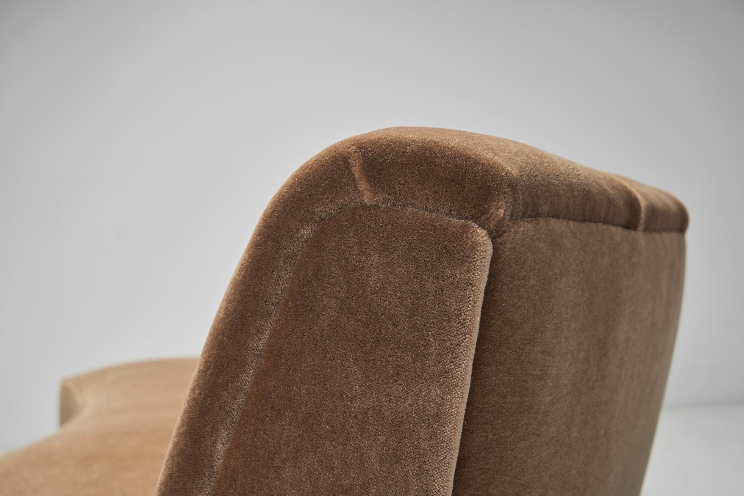 Swedish Modern Upholstered Sofa, Sweden First half of the 20th Century 6