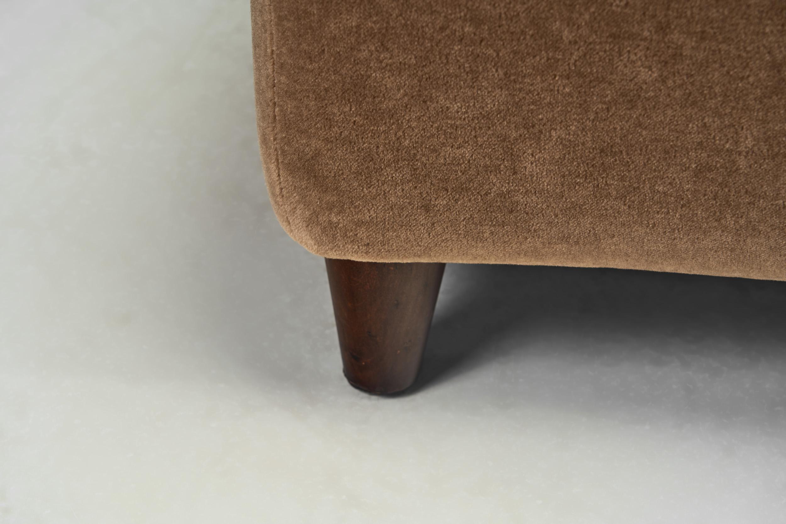 Swedish Modern Upholstered Sofa, Sweden First half of the 20th Century 10