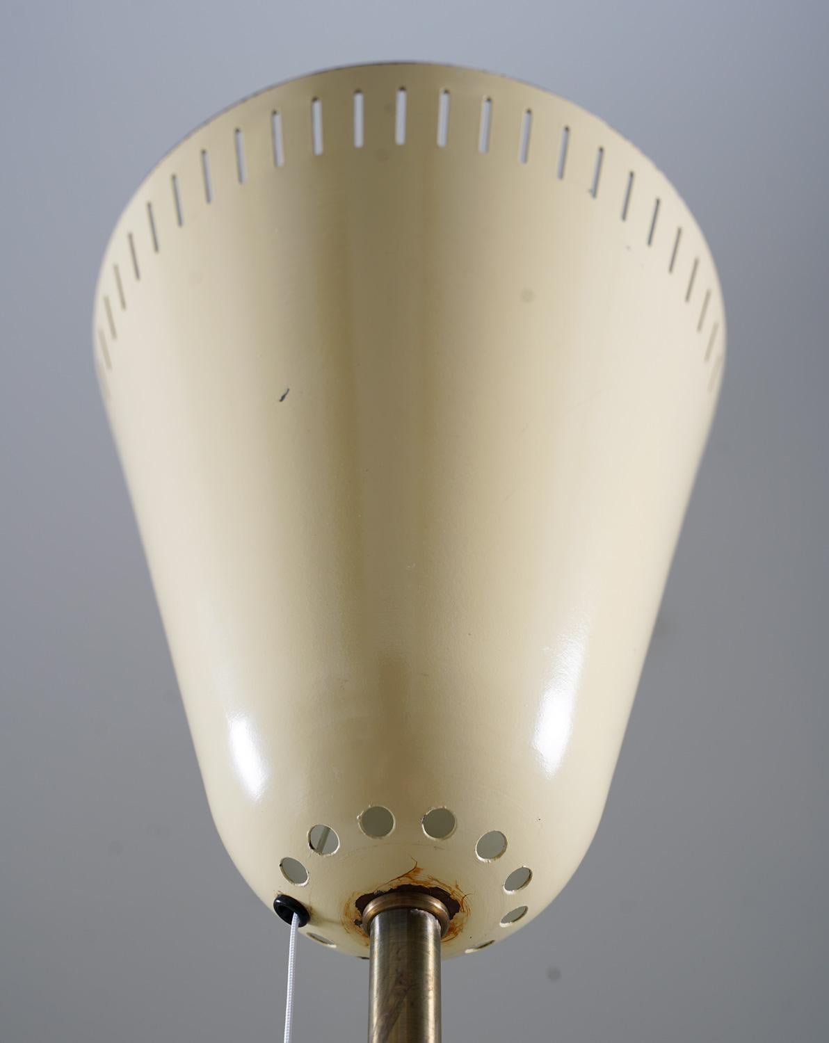 20ième siècle Lampadaires modernes suédois en laiton par ASEA en vente